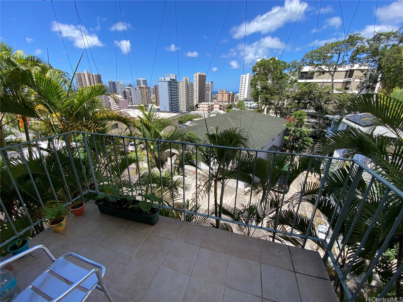 1019 Maunaihi Place 203