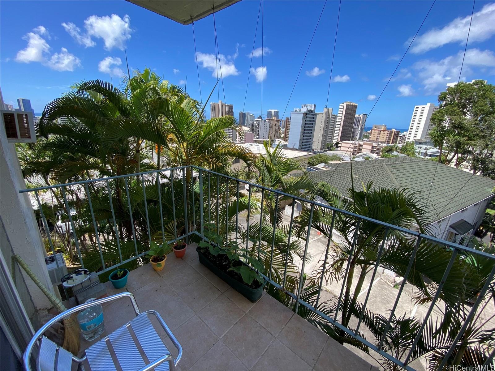 1019 Maunaihi Place 203