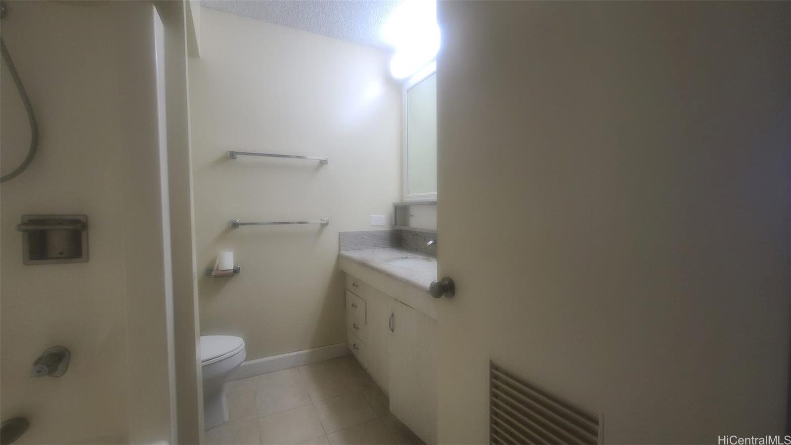 747 Amana Street 2109