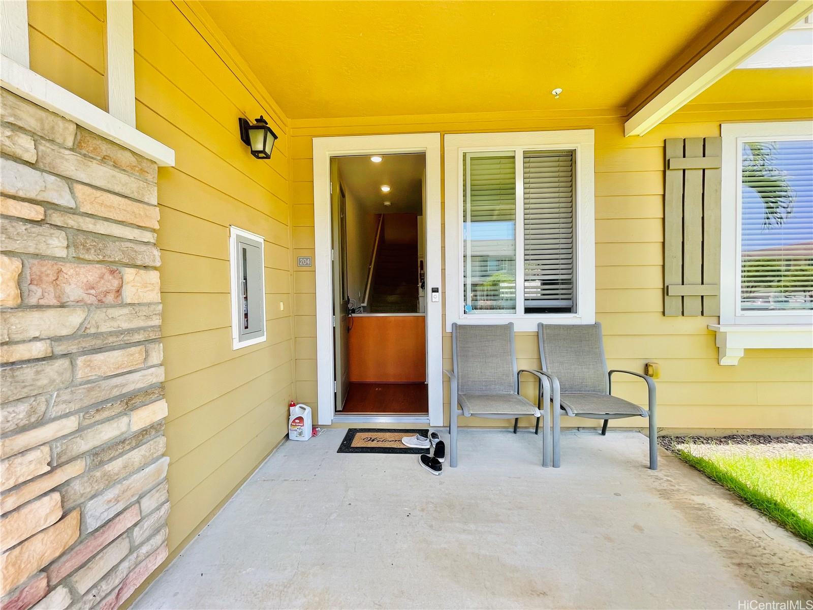 840 Kakala Street 204