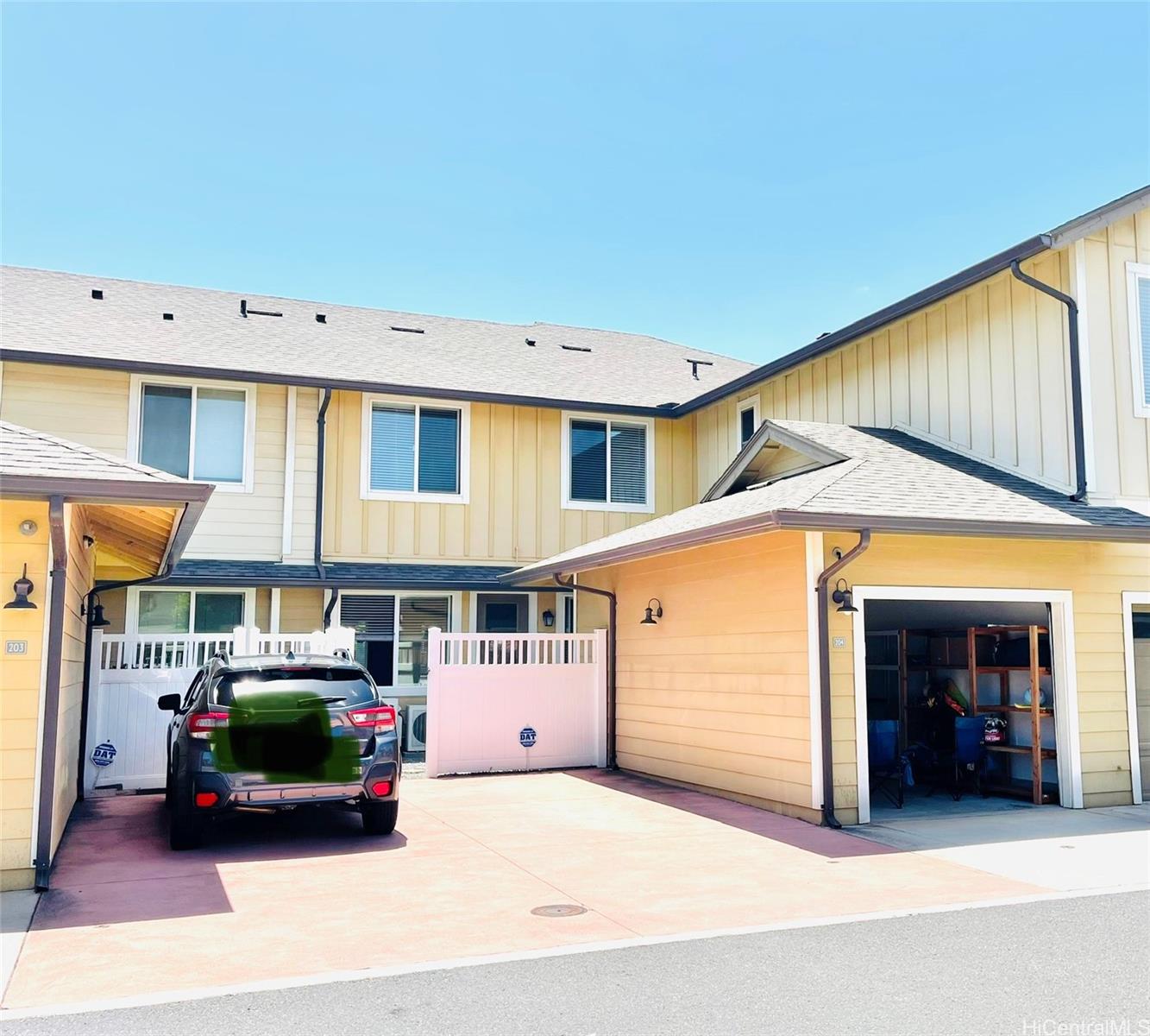 840 Kakala Street 204
