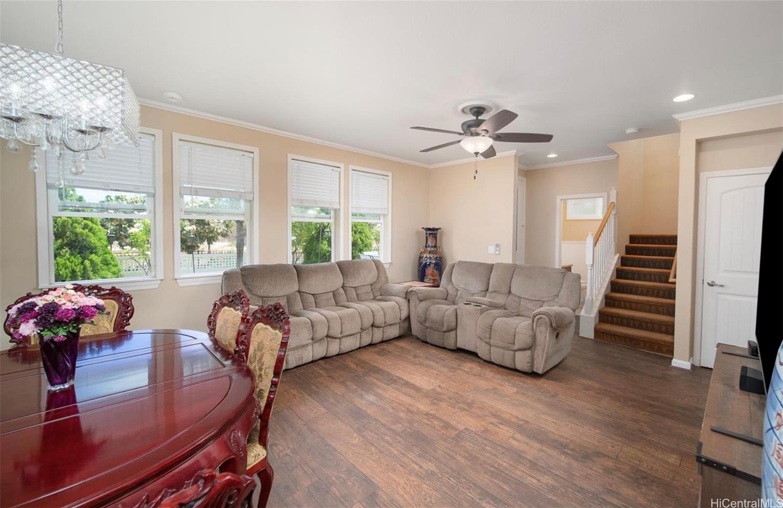 1101 Kukulu Street 30