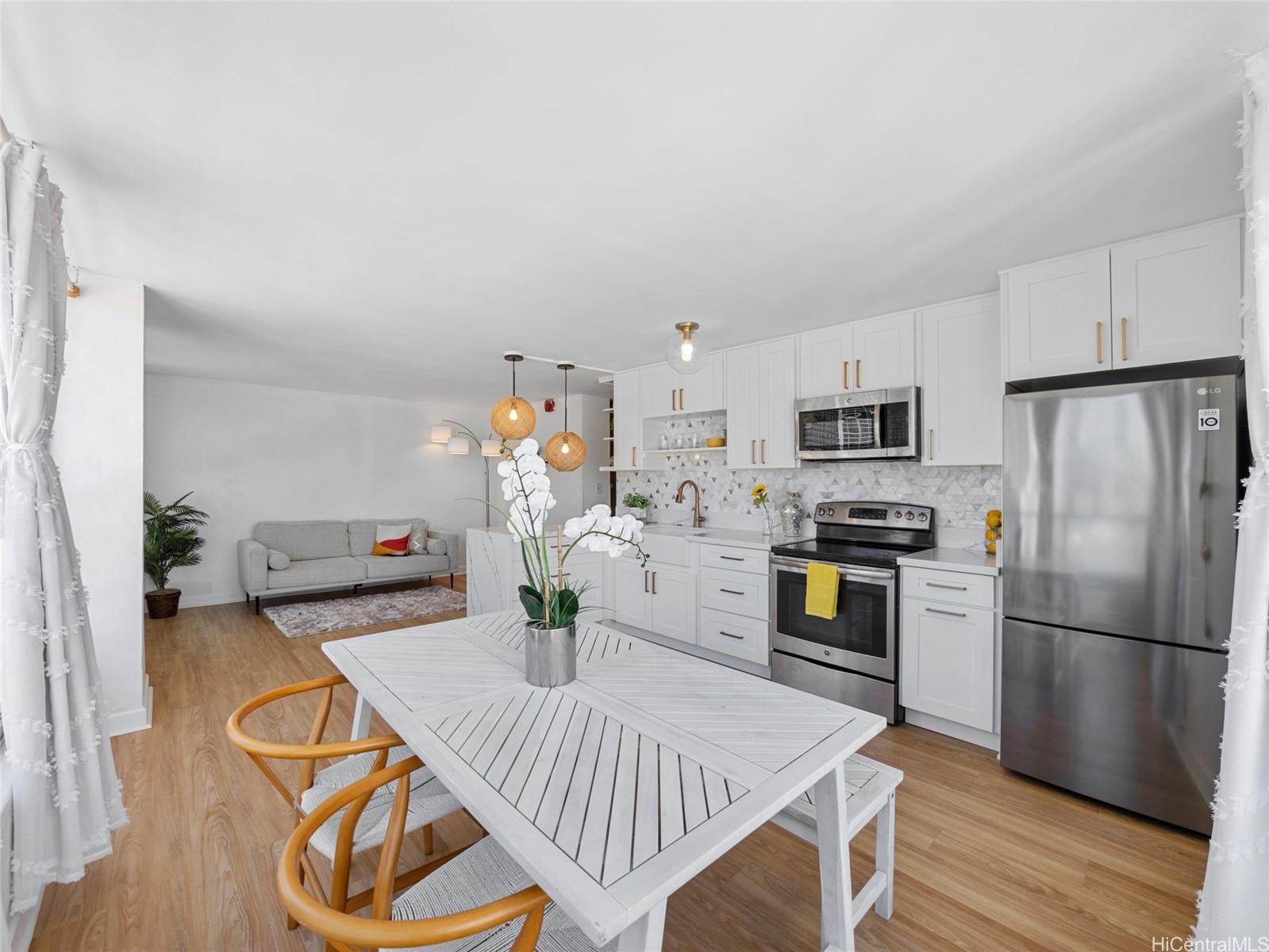 2421 Tusitala Street 1001