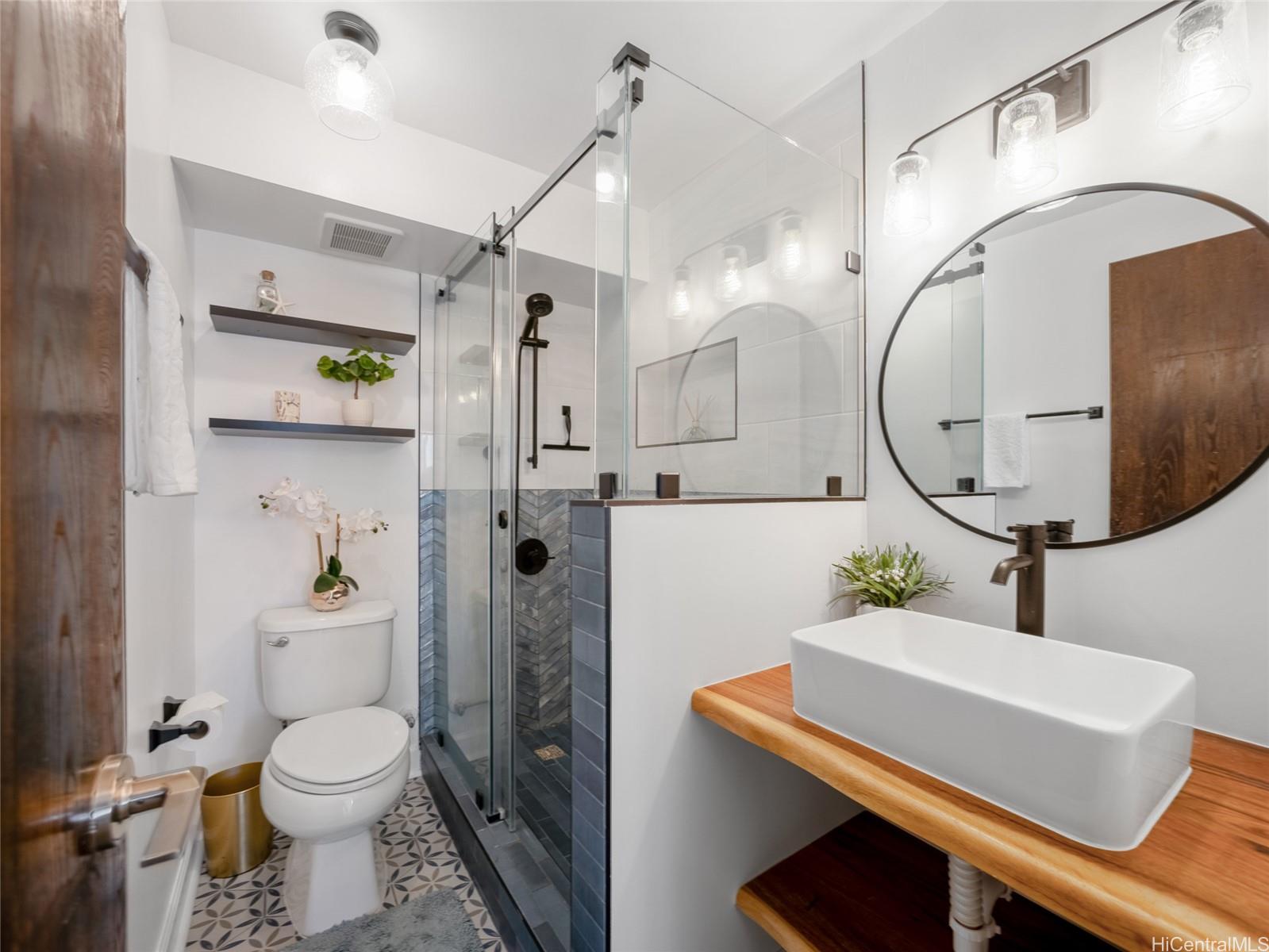 2421 Tusitala Street 1001