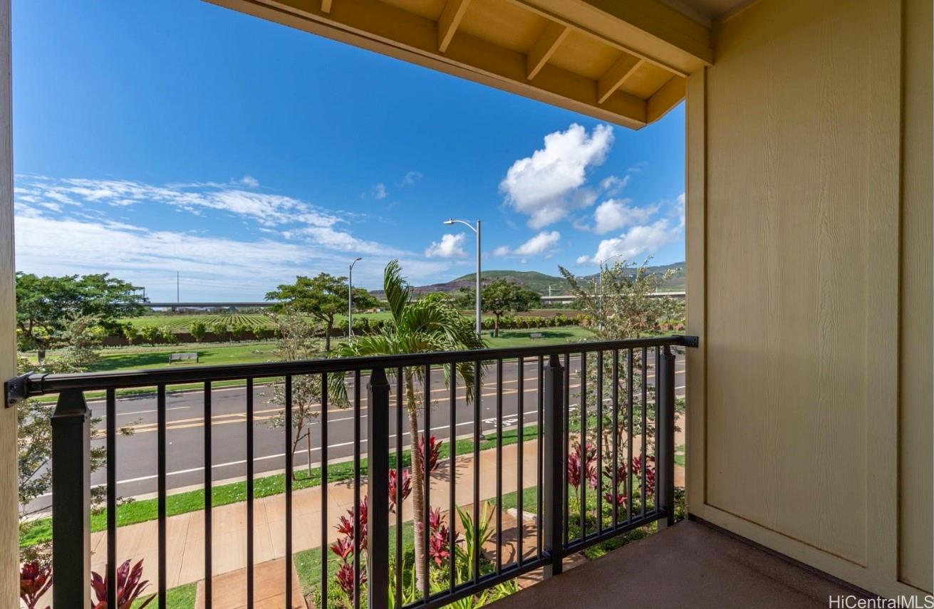 91-3633 Kauluakoko Street 305