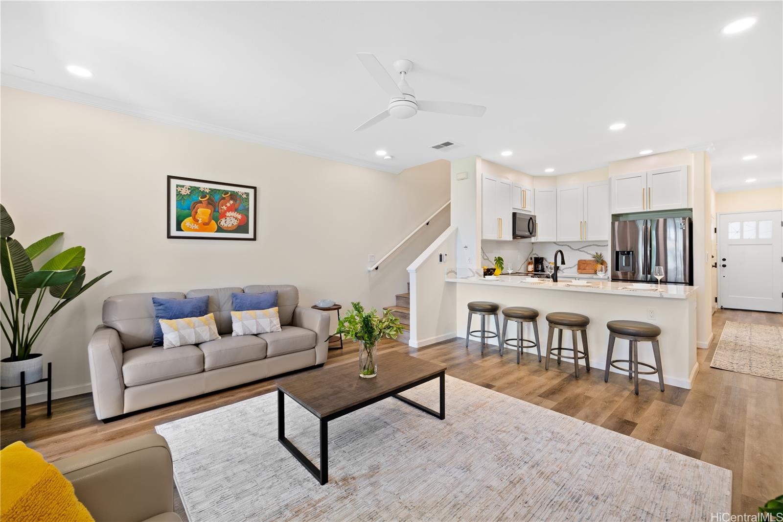 92-1490 Aliinui Drive 805
