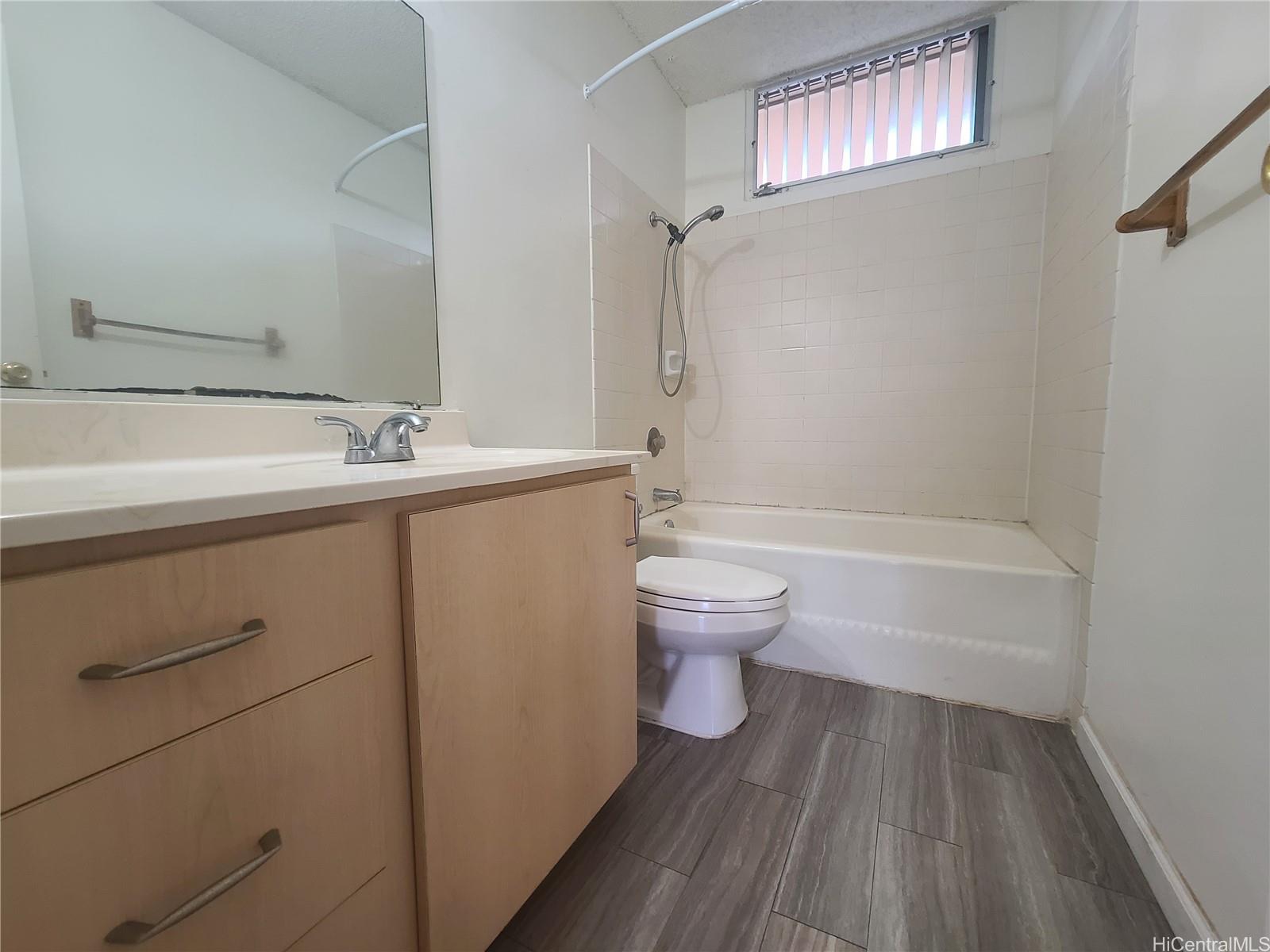 95-273 Waikalani Drive D704