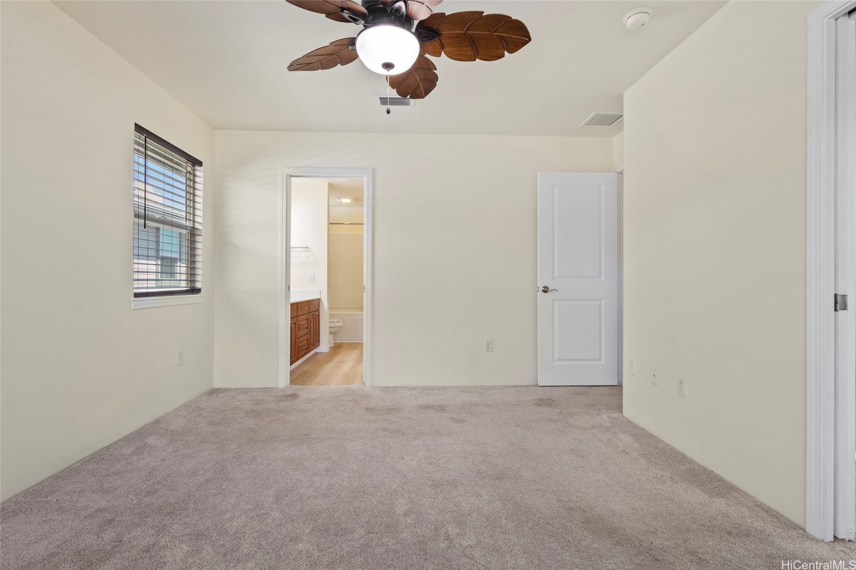 91-6221 Kapolei Parkway 407