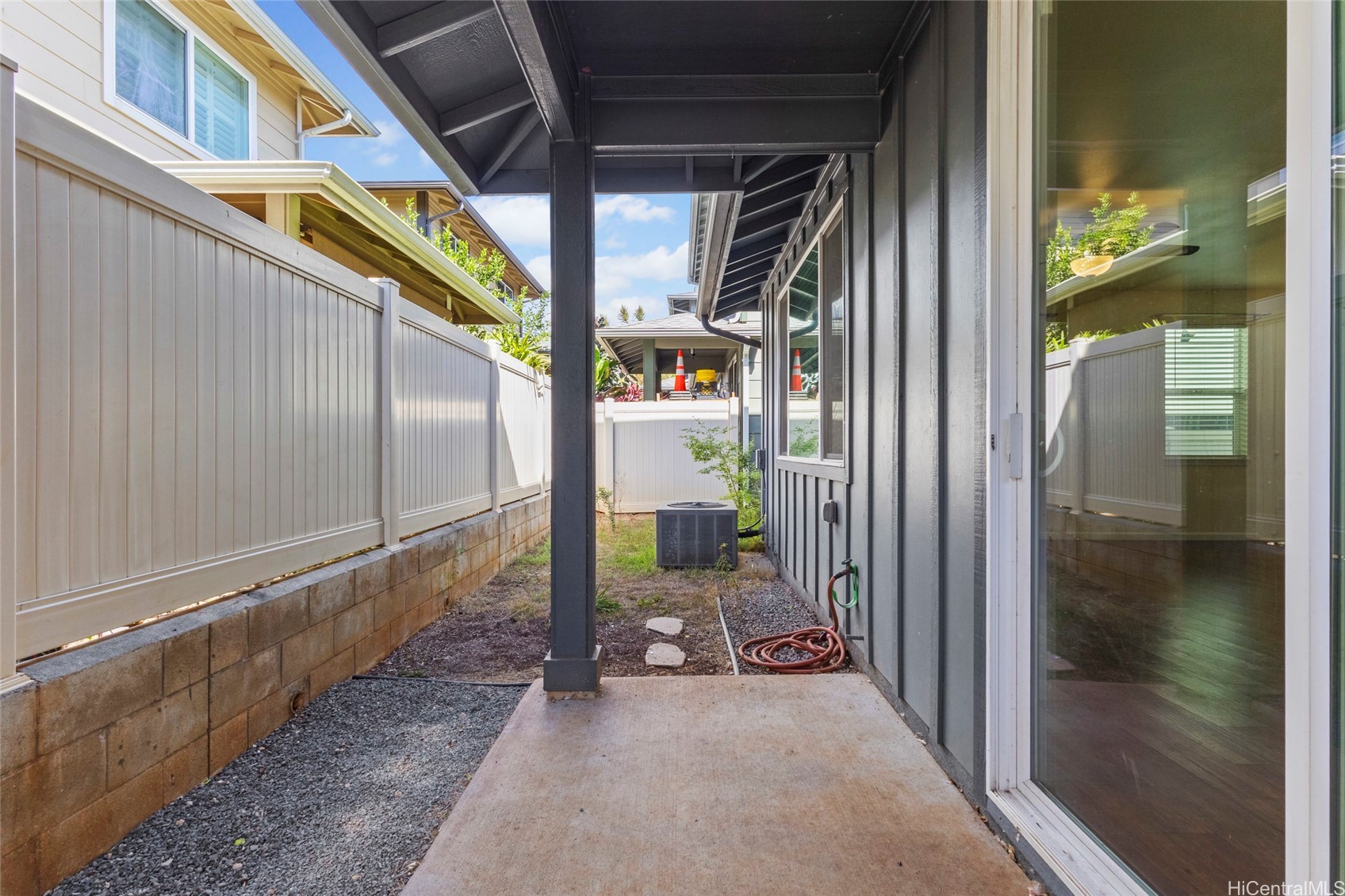 91-6221 Kapolei Parkway 407