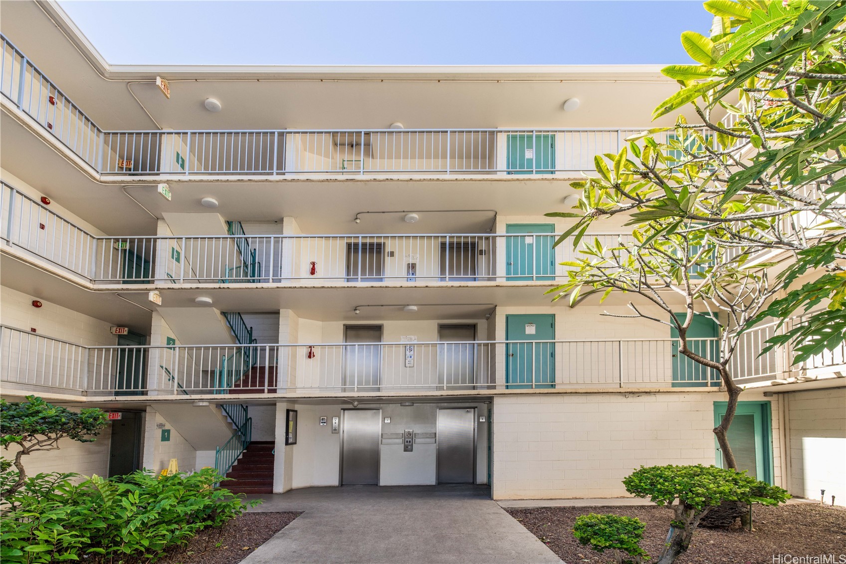 85-175 Farrington Highway C414