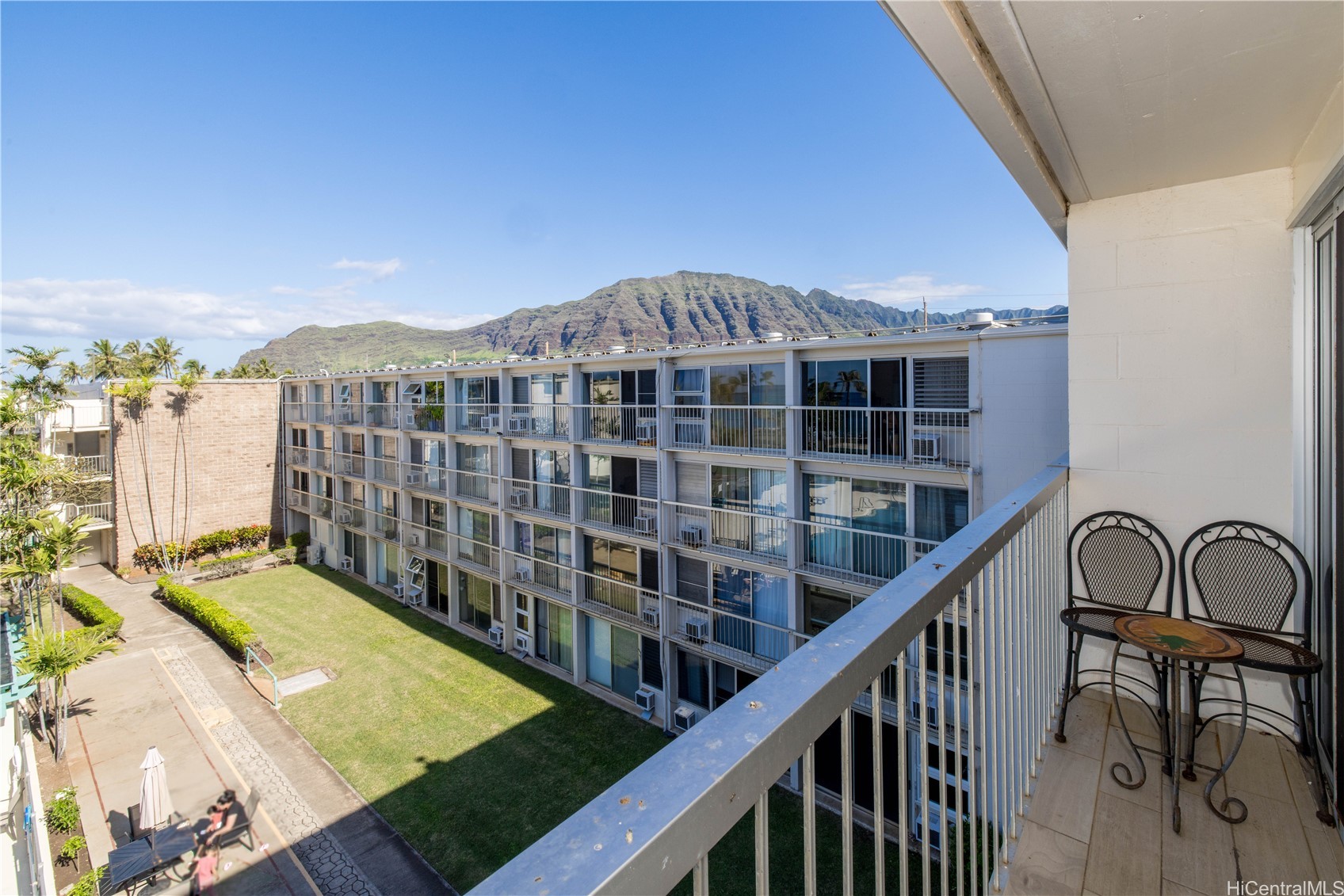 85-175 Farrington Highway C414