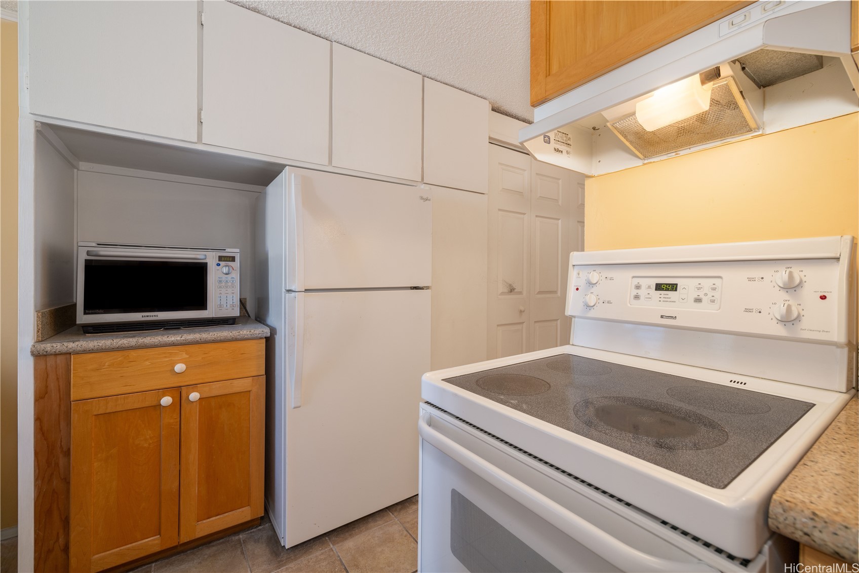 85-175 Farrington Highway C414