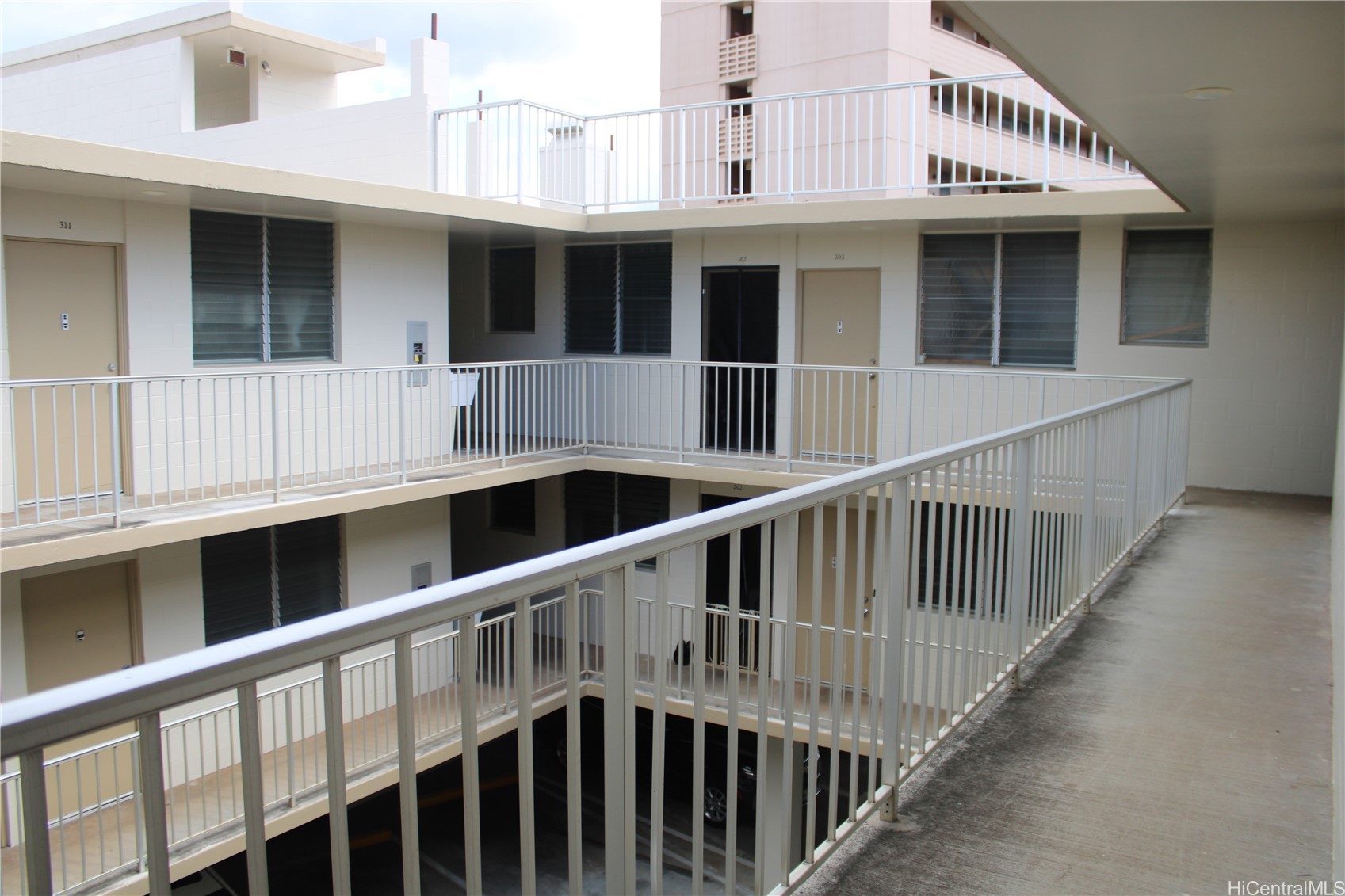 3052 Ala Ilima Street 303