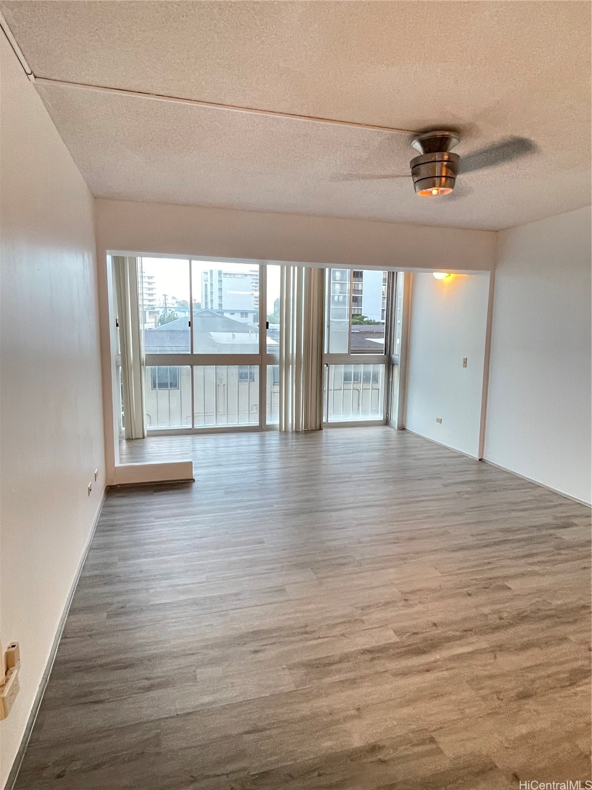 1710 Punahou Street 305