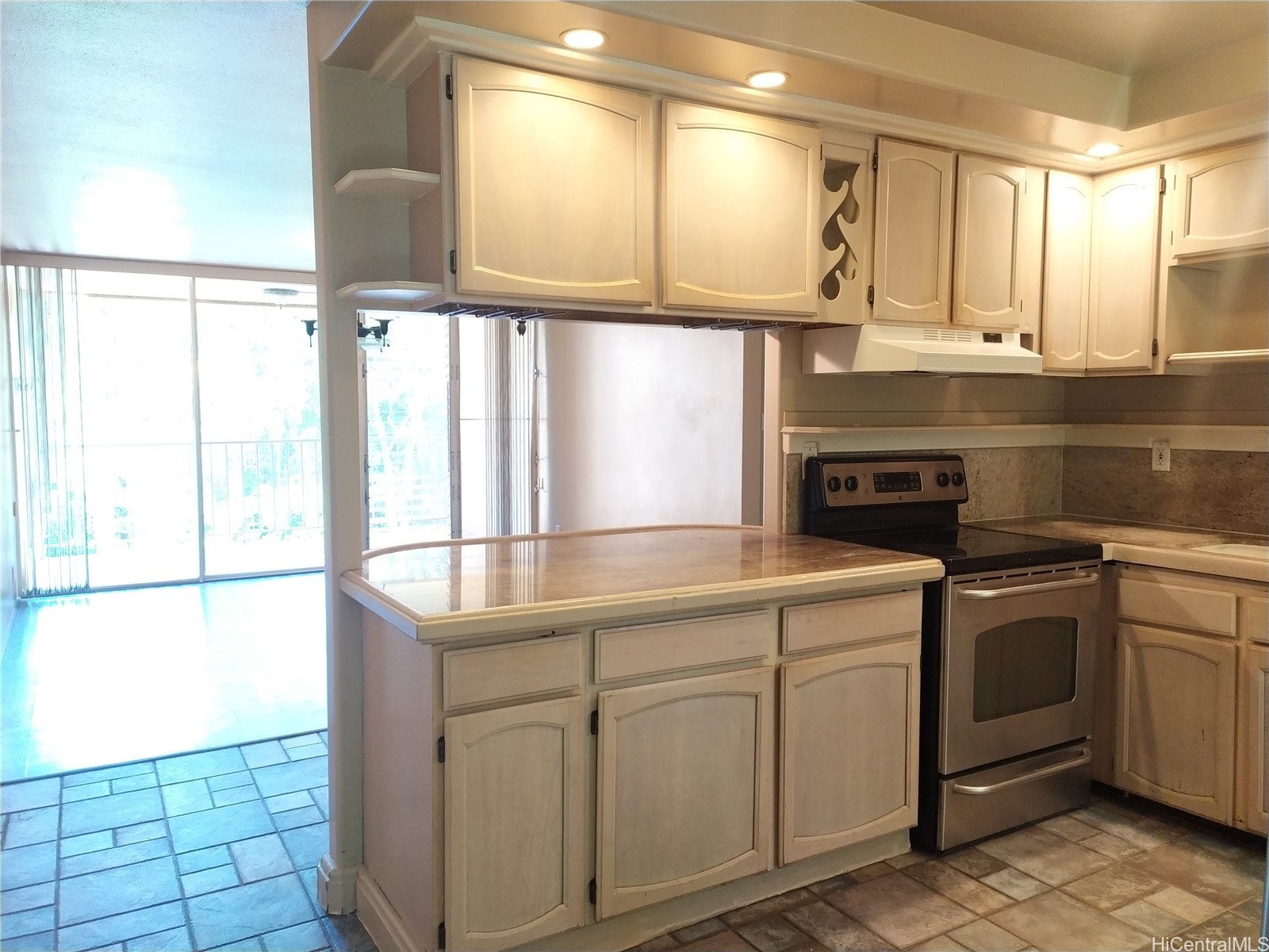 95-273 Waikalani Drive D505