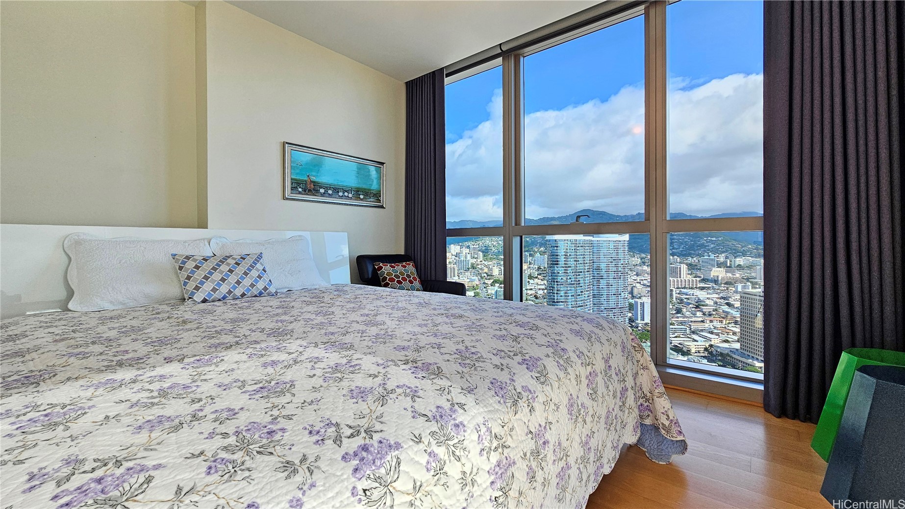 1177 Queen Street PH4610