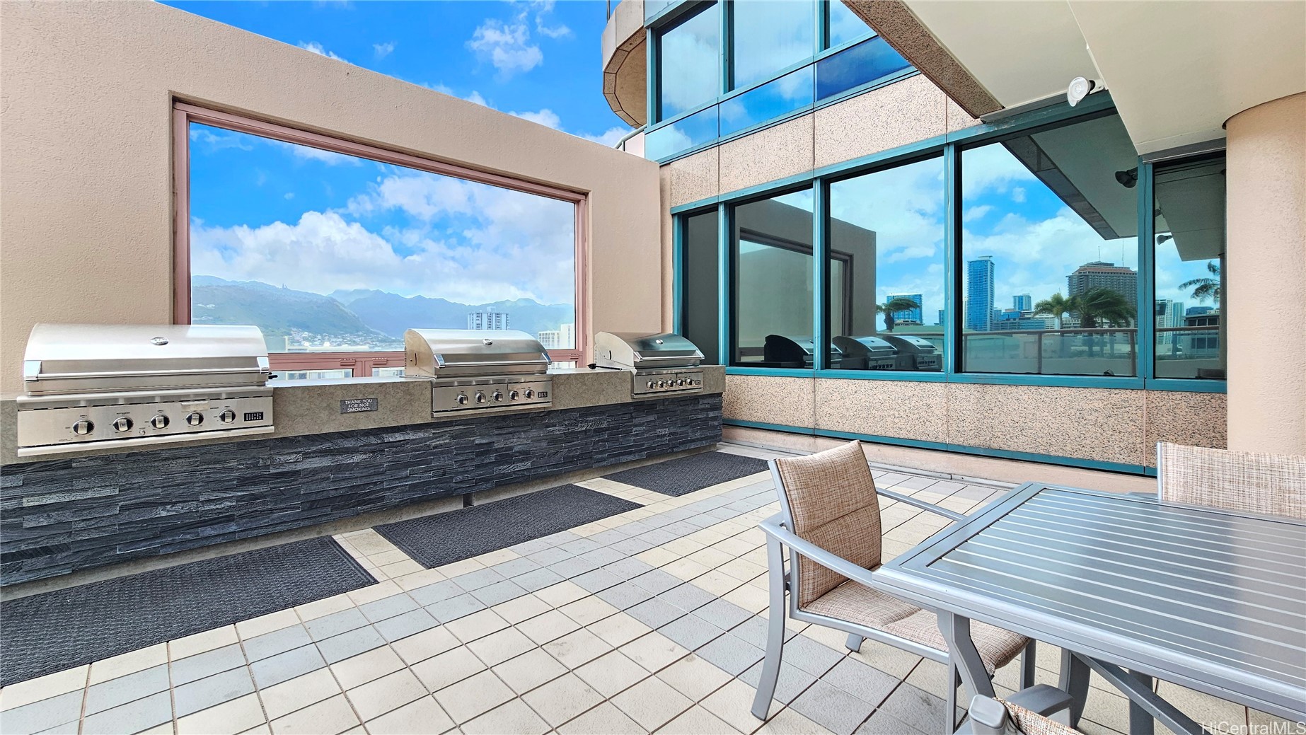 1888 Kalakaua Avenue 1404