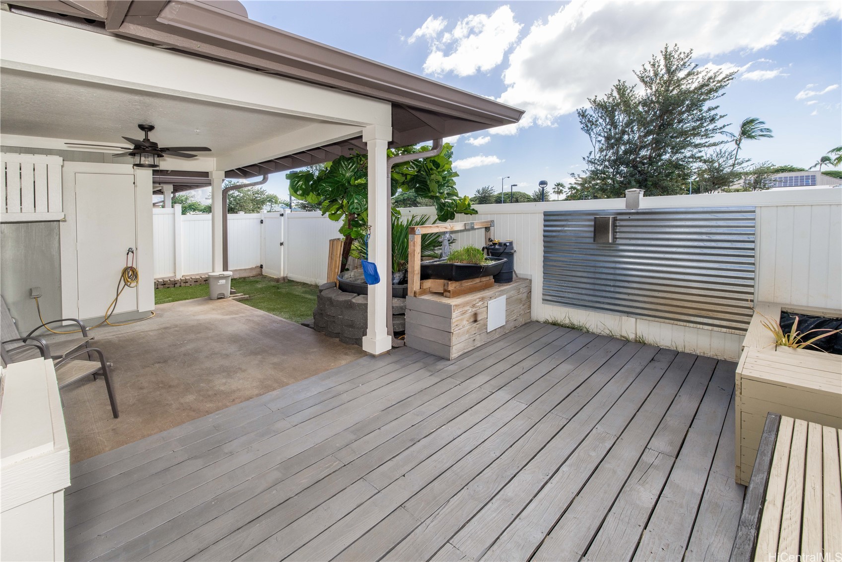 91-1227 Kamaaha Avenue 302