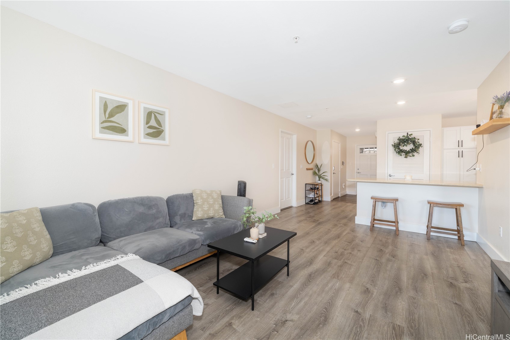 91-1227 Kamaaha Avenue 302