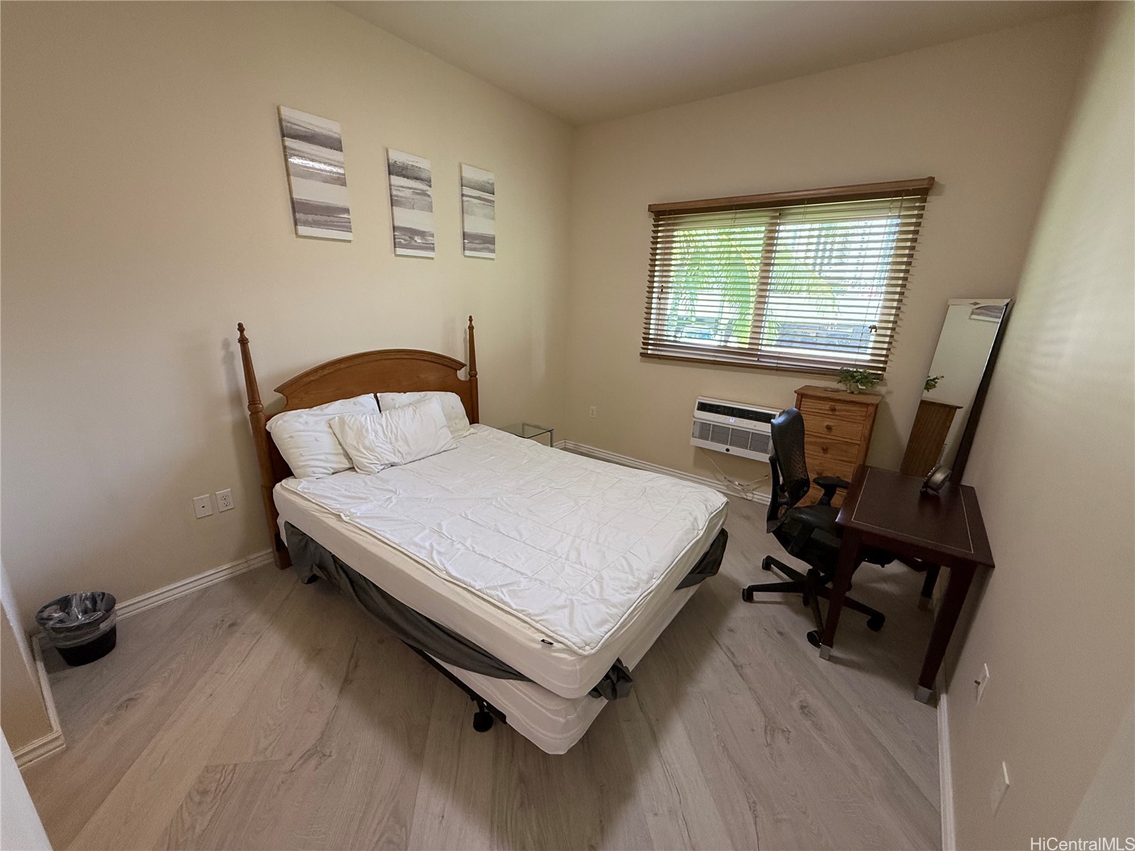 1810 Kaioo Drive B513