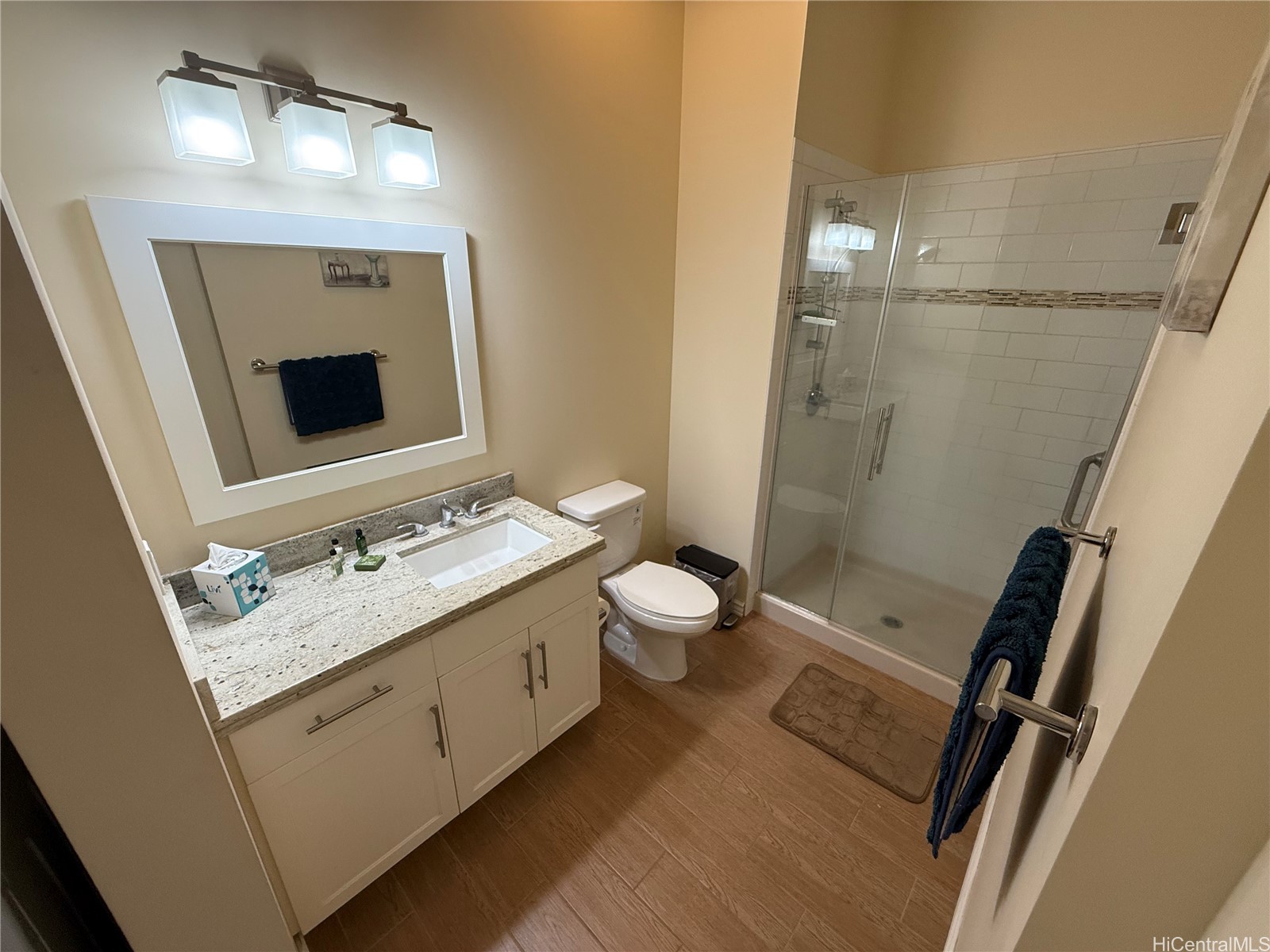 1810 Kaioo Drive B513