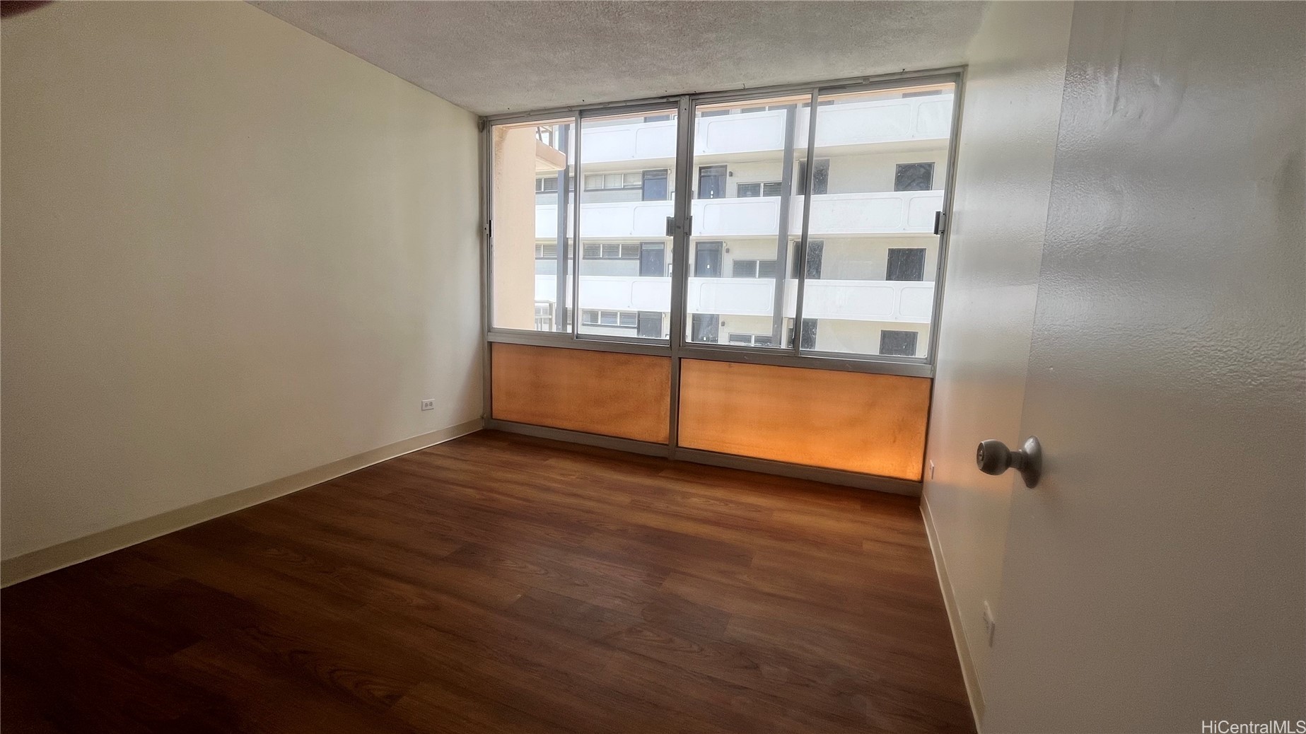 2415 Ala Wai Boulevard 1204