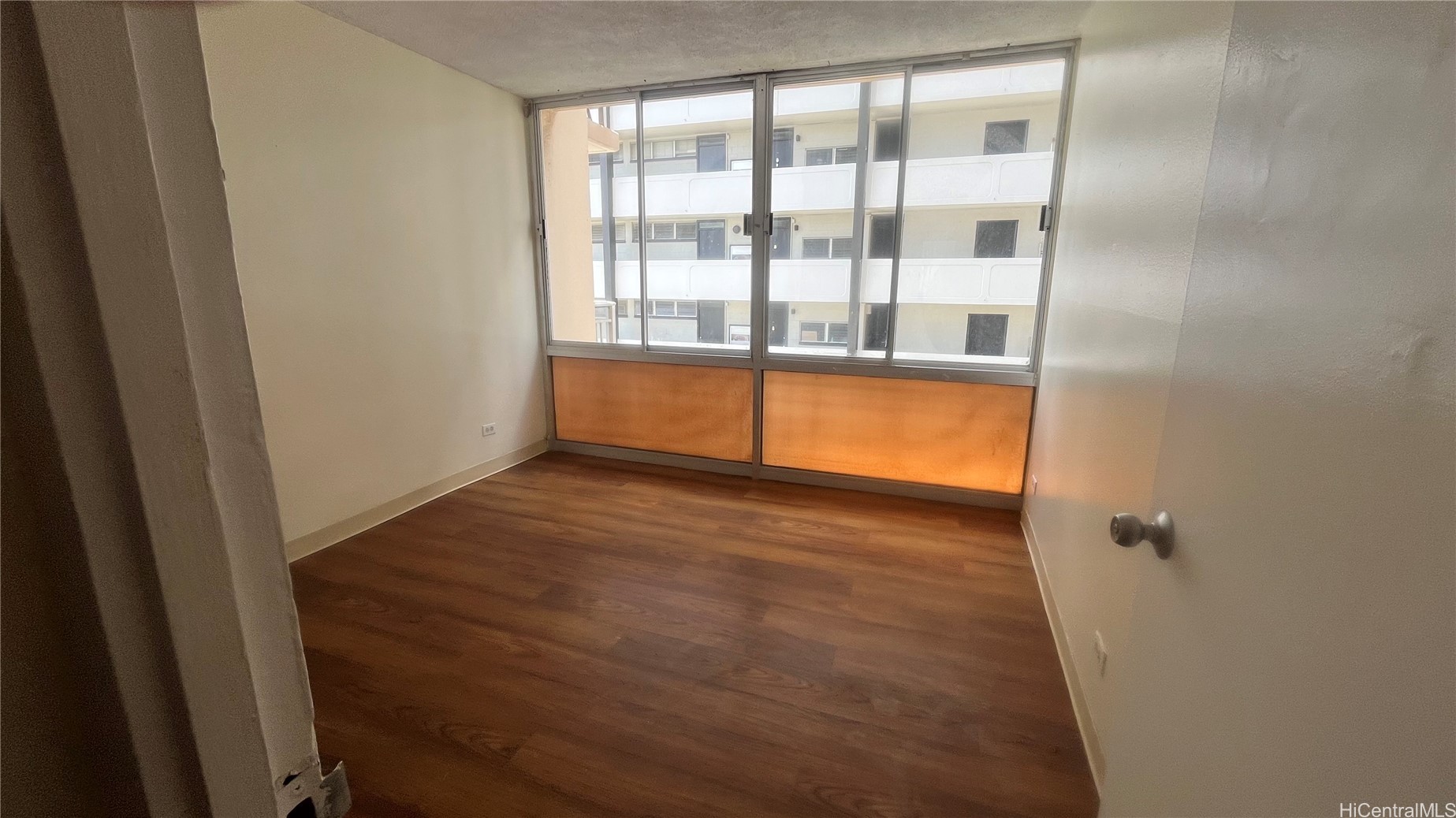 2415 Ala Wai Boulevard 1204