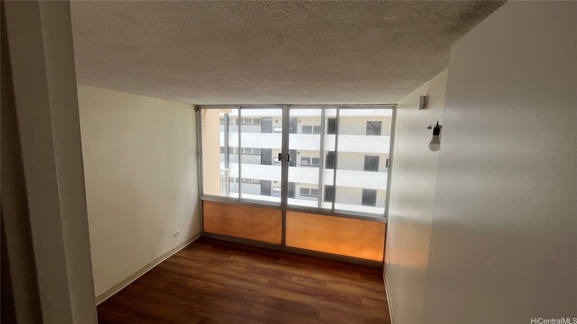 2415 Ala Wai Boulevard 1204