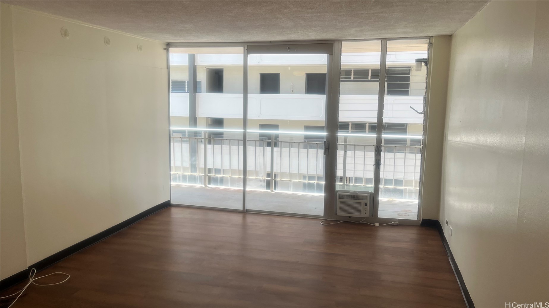 2415 Ala Wai Boulevard 1204