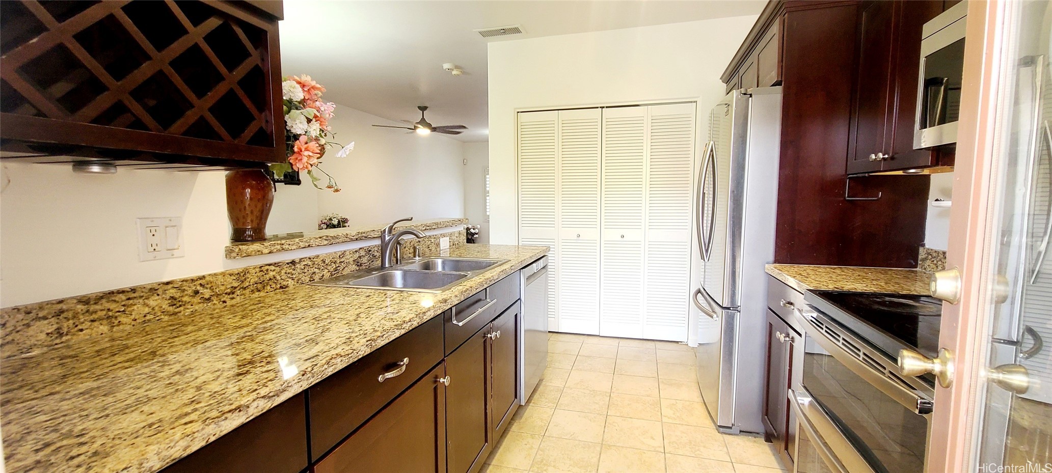 91-6560 Kapolei Parkway 3G5