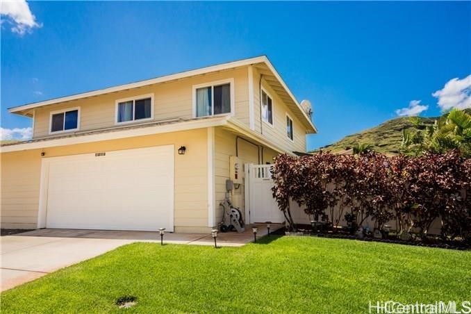 87-1537 Nakii Street