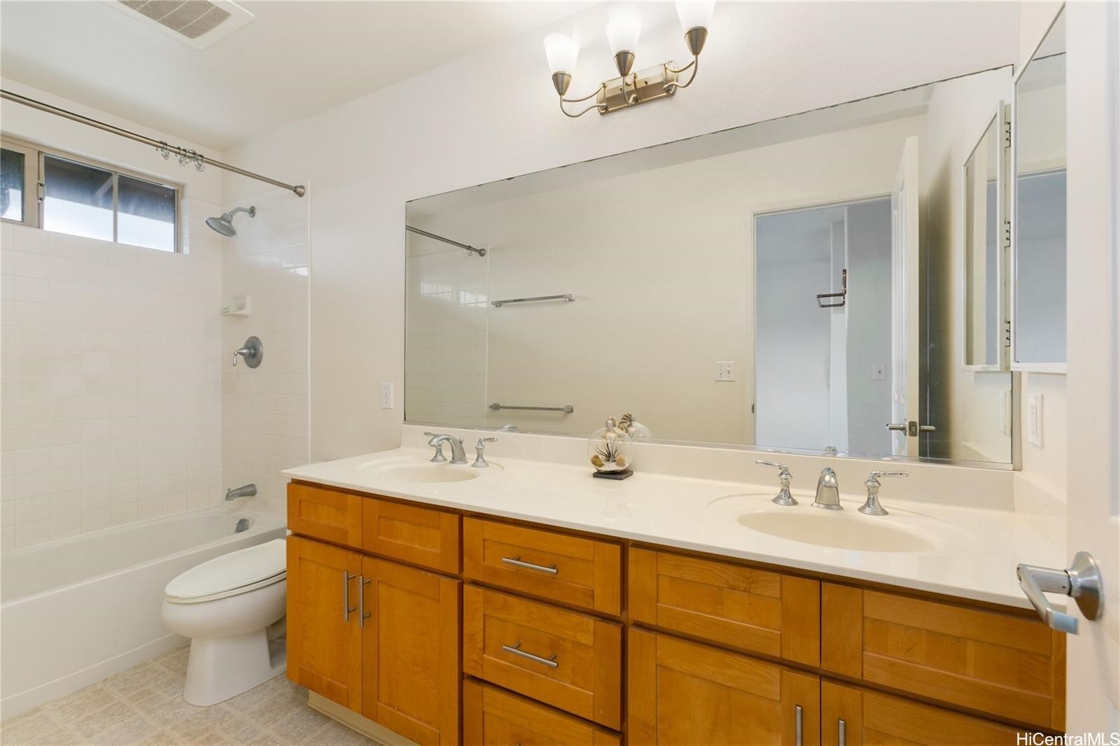 91-1259 Kamaaha Avenue 105