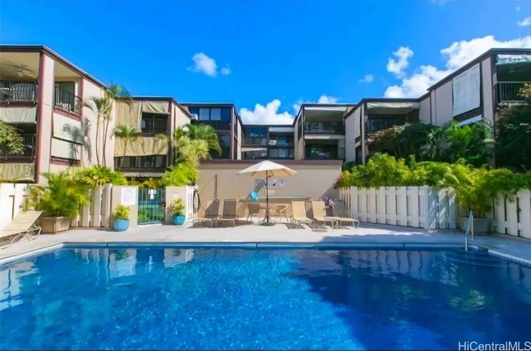 3731 KANAINA Avenue 240