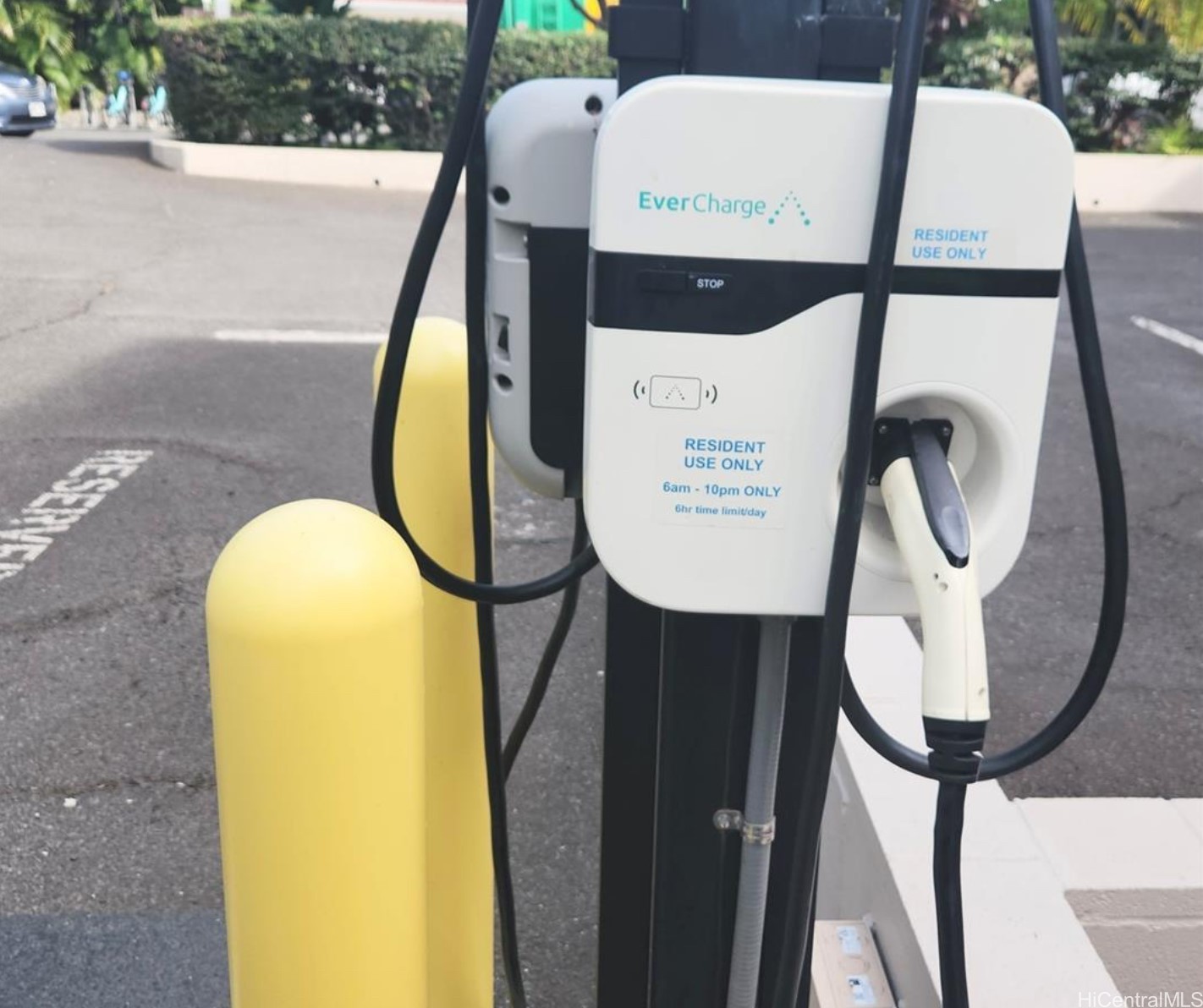 3731 KANAINA Avenue 240