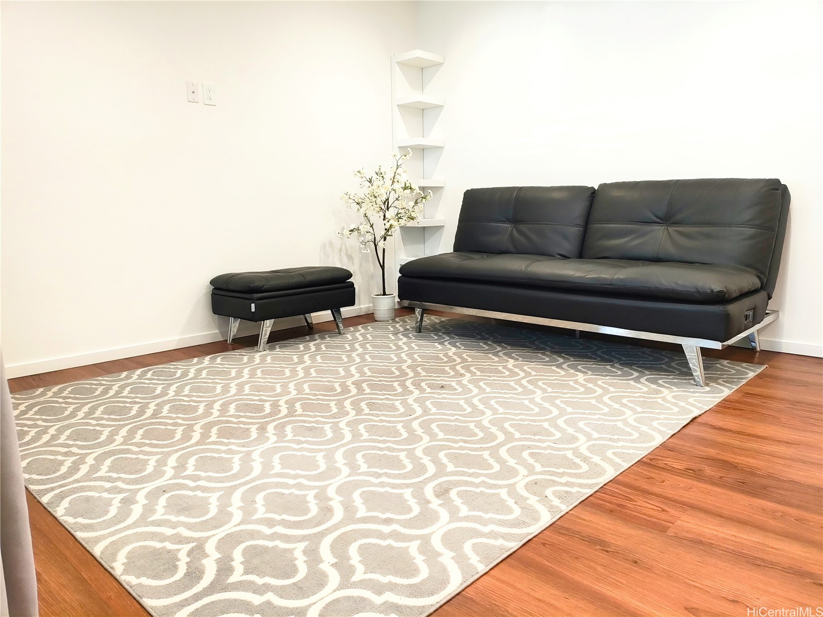 3731 KANAINA Avenue 240