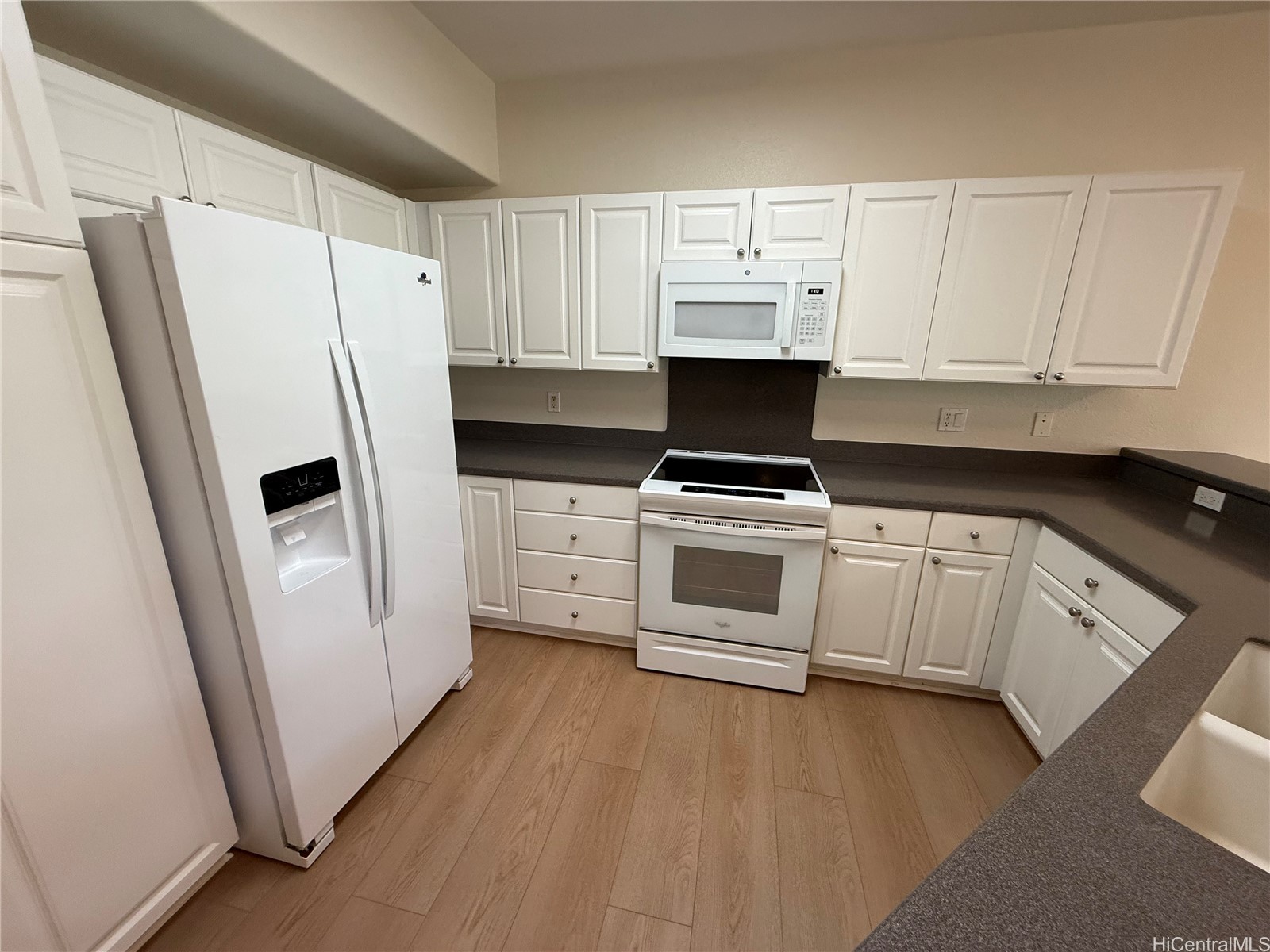 92-1061 Koio Drive M39-3