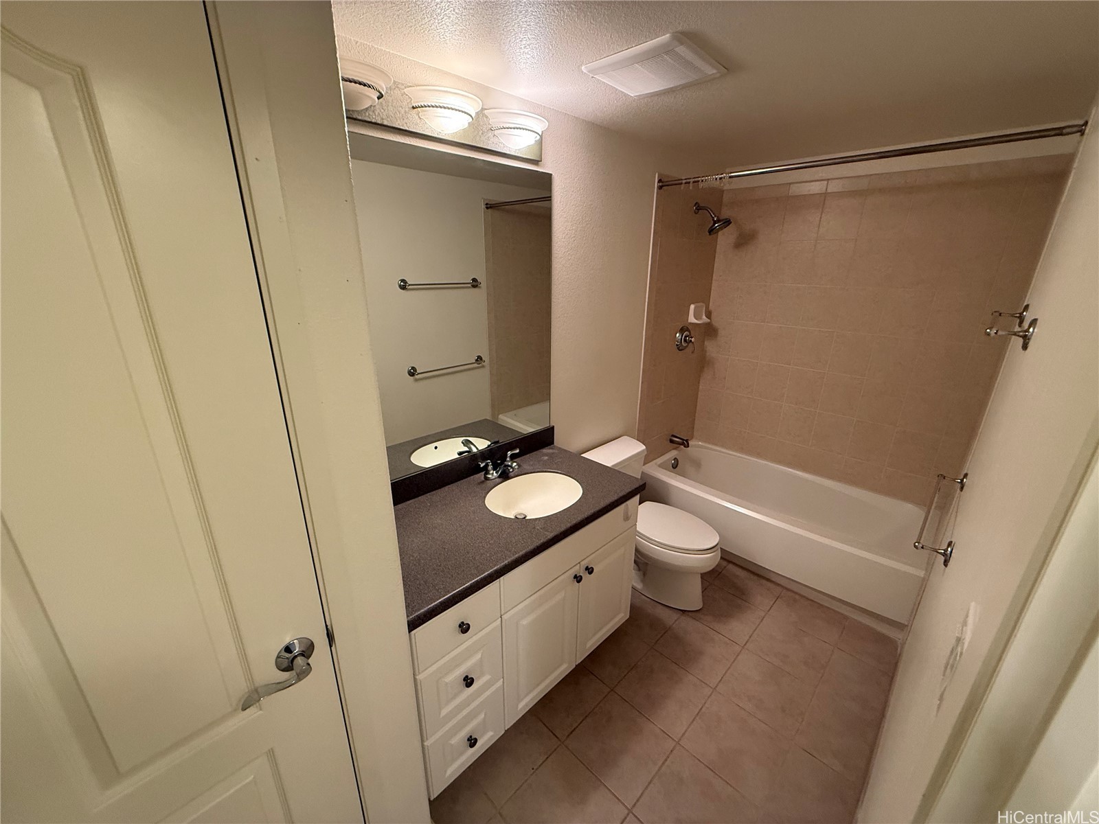 92-1061 Koio Drive M39-3