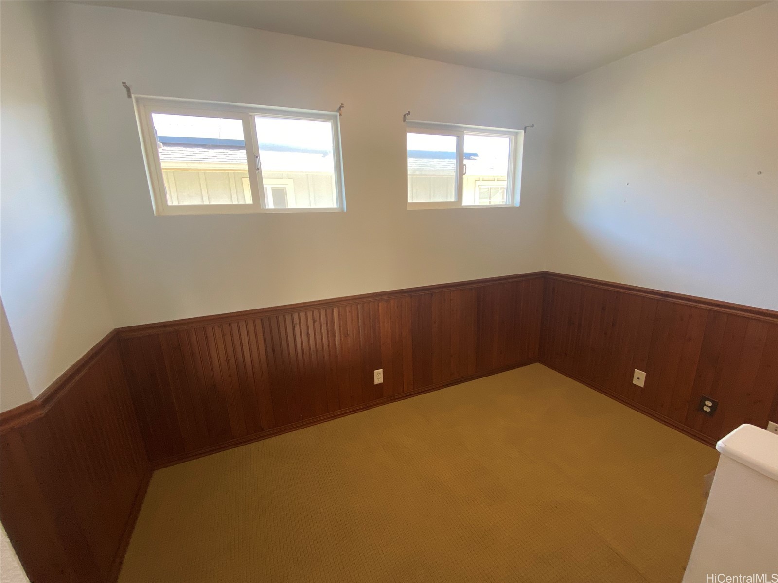 91-1121 Kanela Street M18