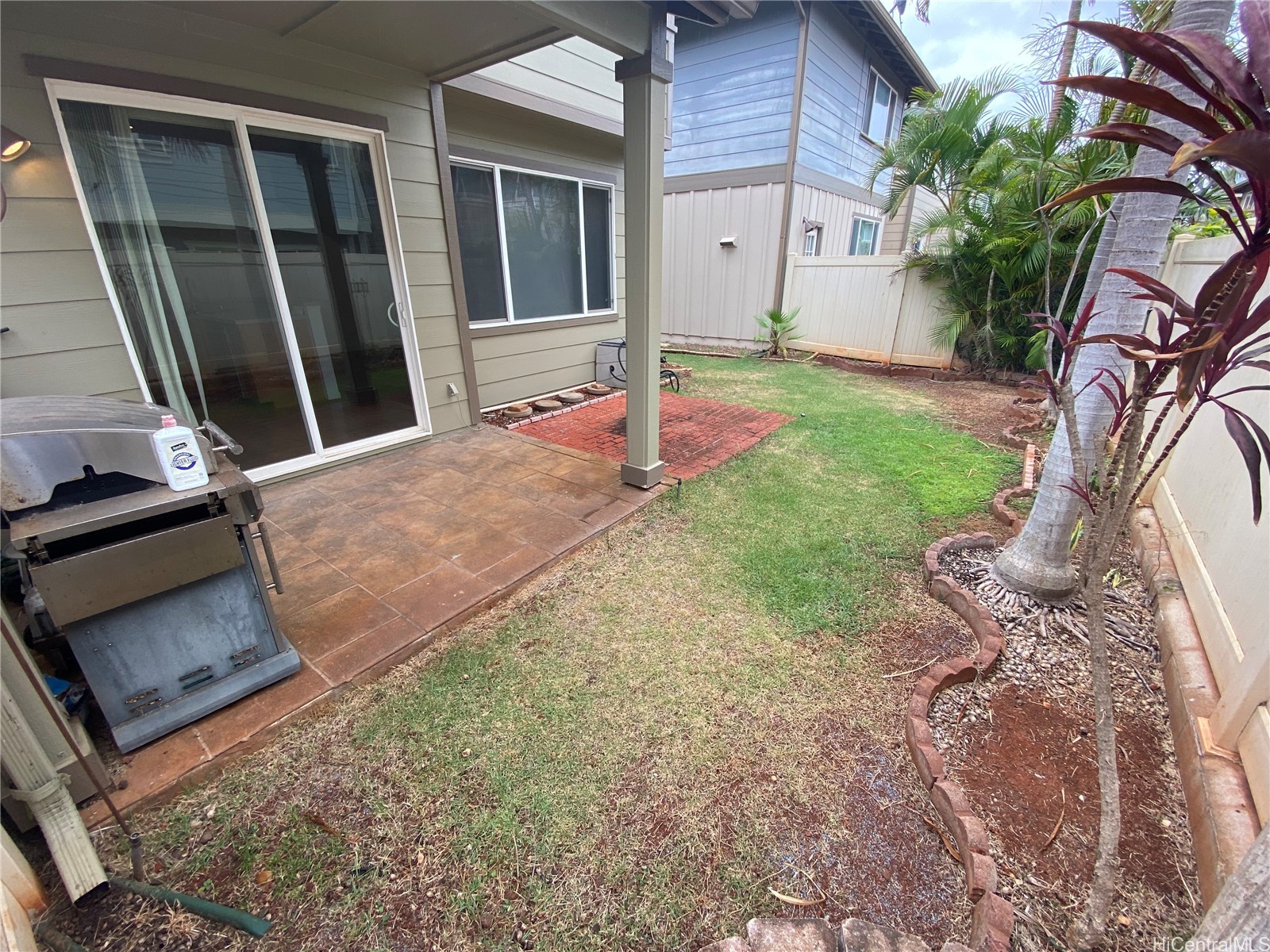 91-1121 Kanela Street M18