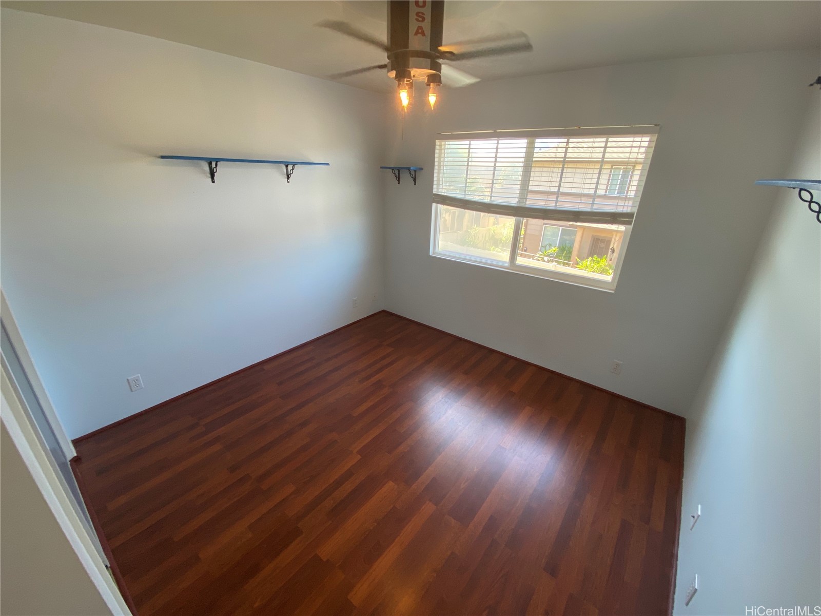 91-1121 Kanela Street M18