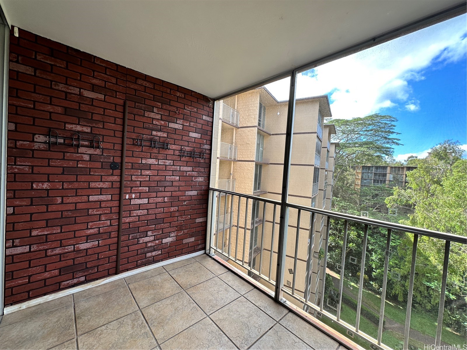 95-273 Waikalani Drive D1005
