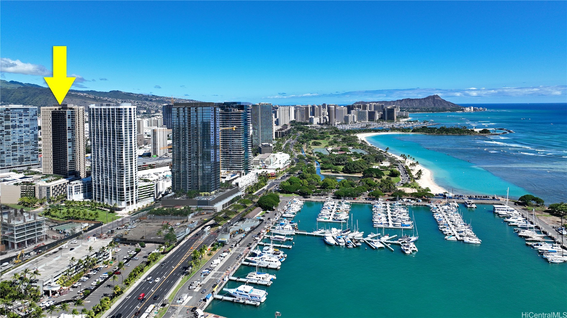 987 Queen Street 2711