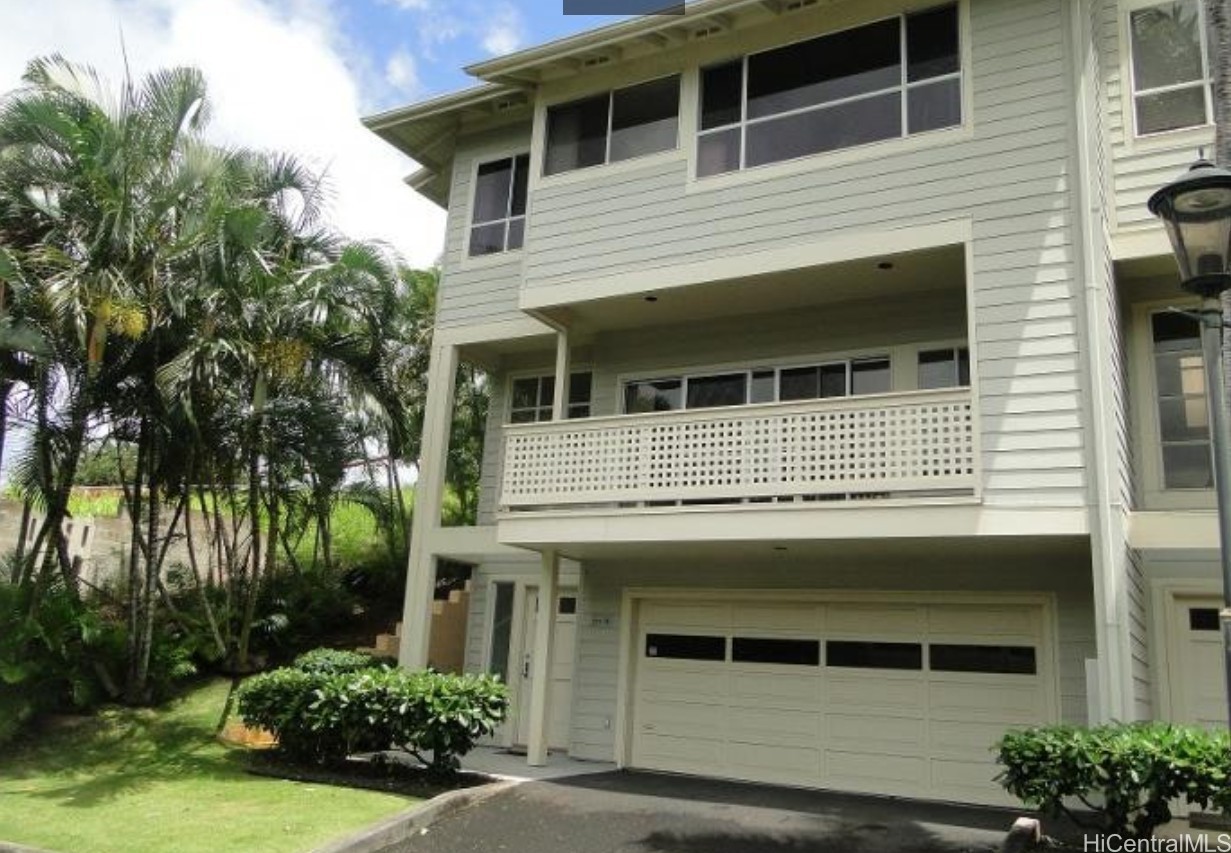 1294 Moanalualani Court 18D