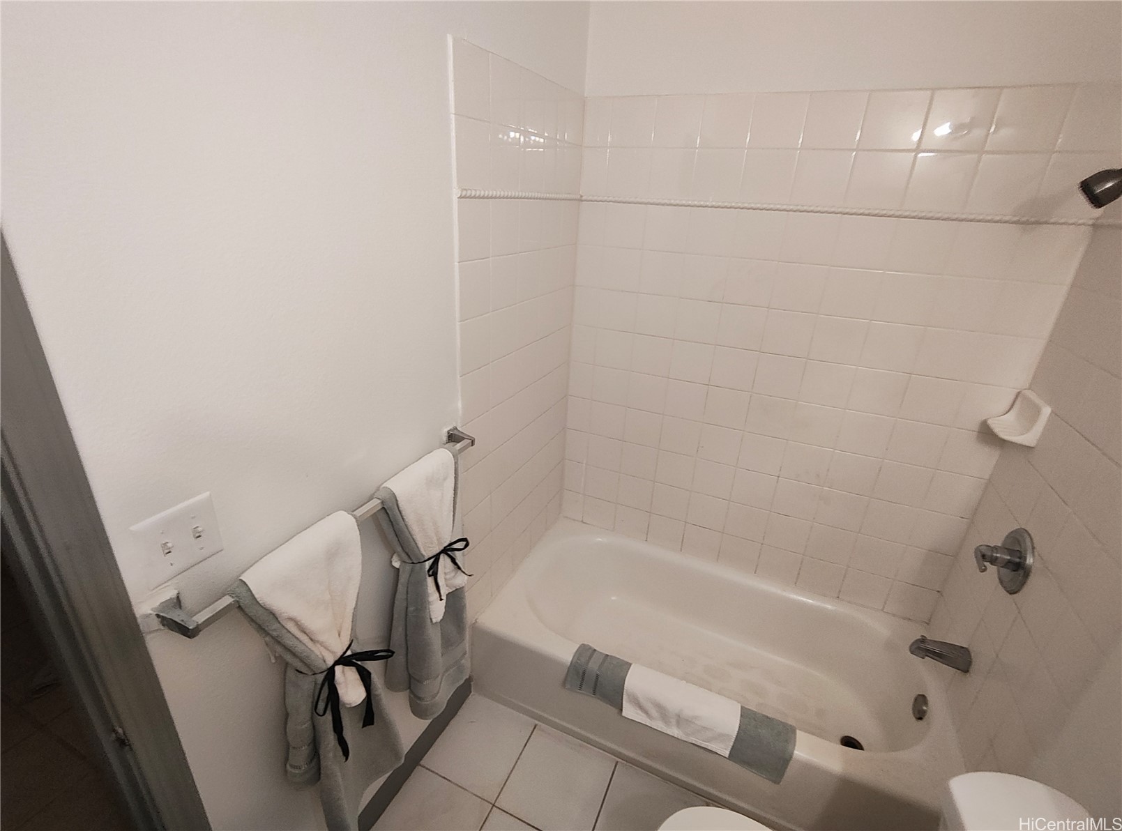 1322 Lunalilo Street