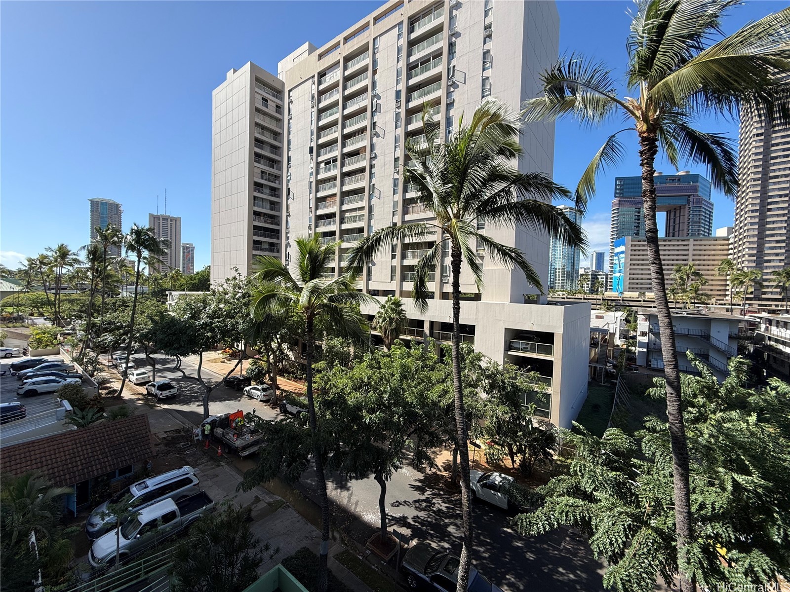 439 Keoniana Street 504