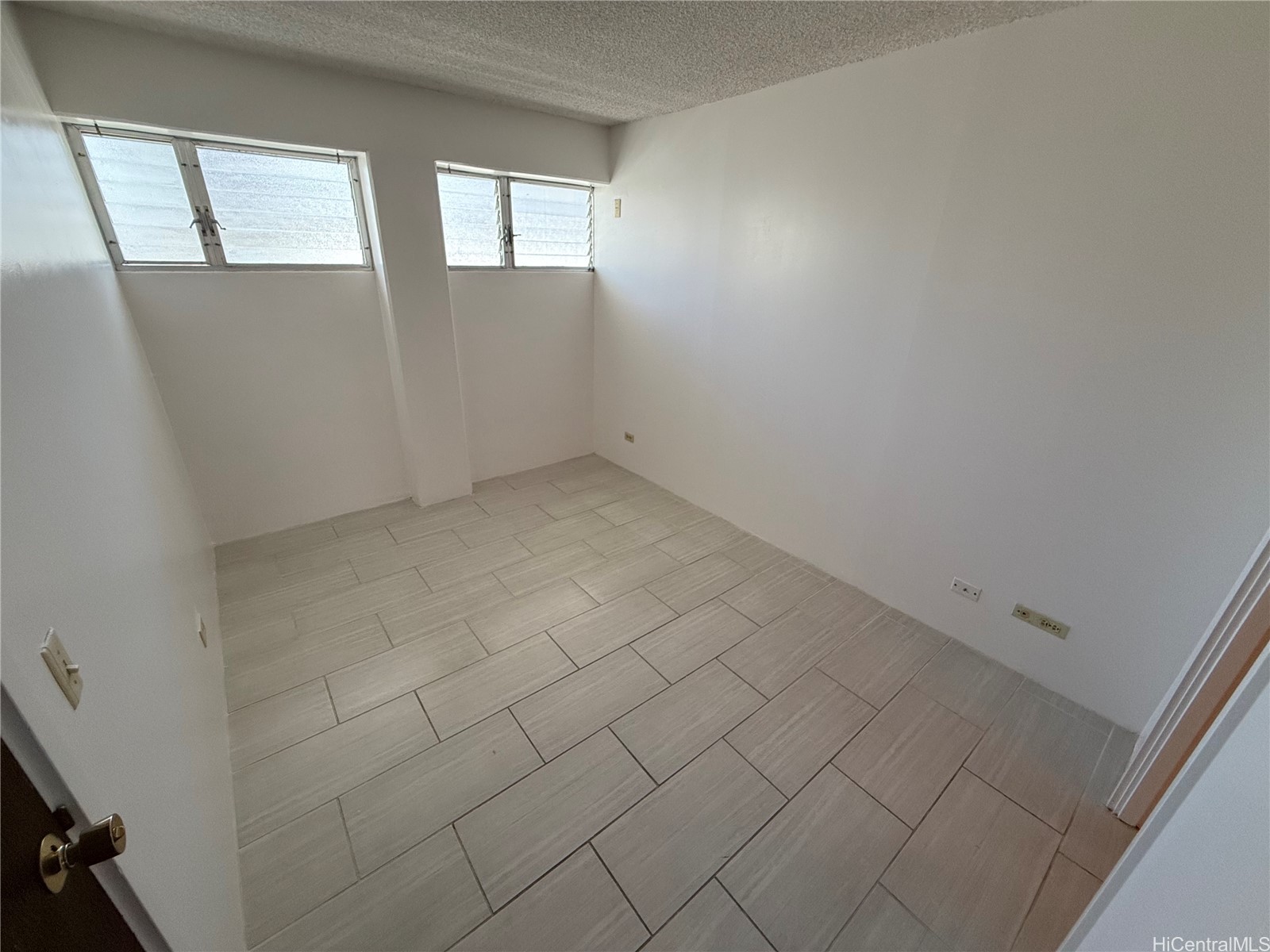 439 Keoniana Street 504