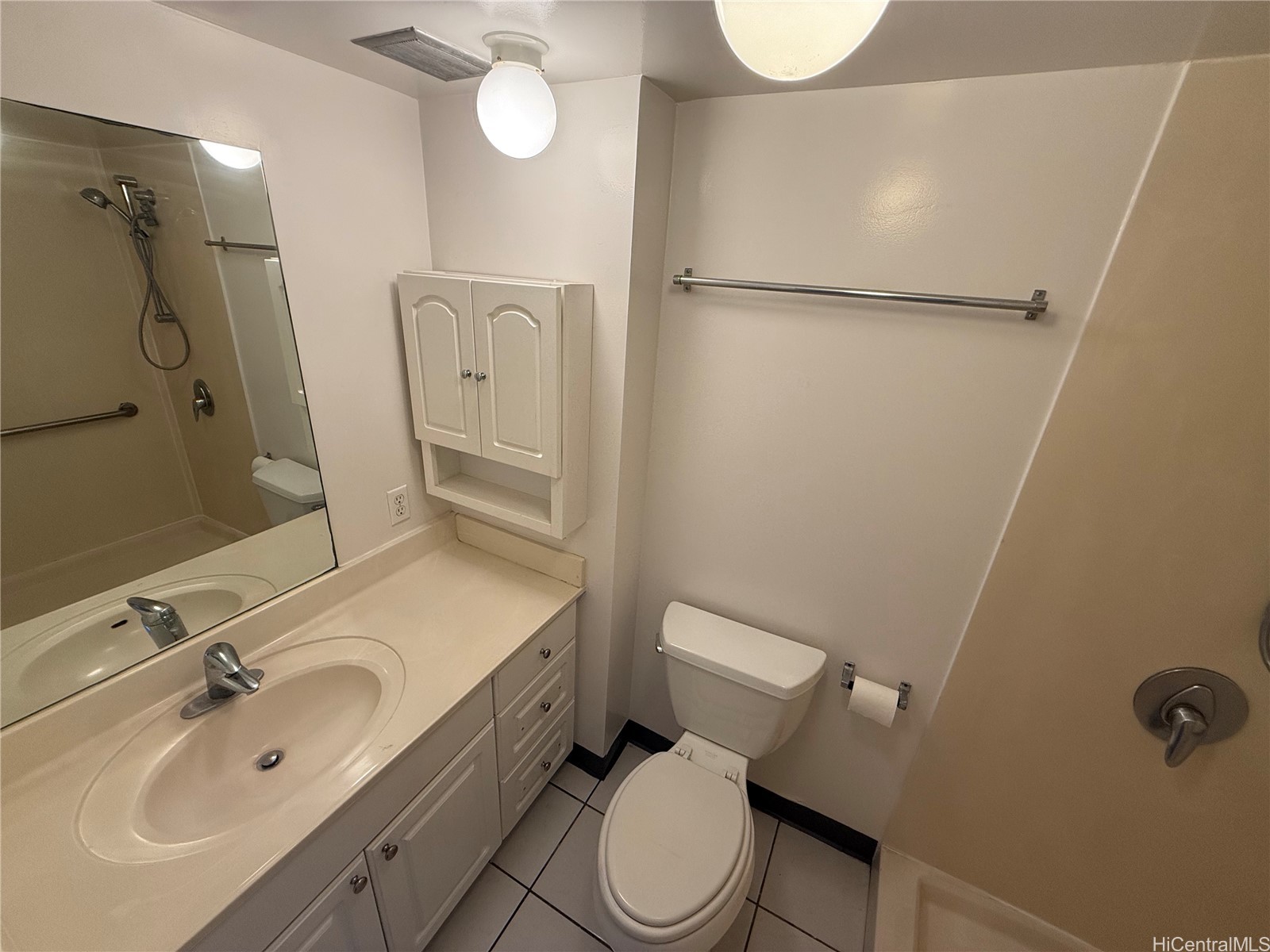 439 Keoniana Street 504