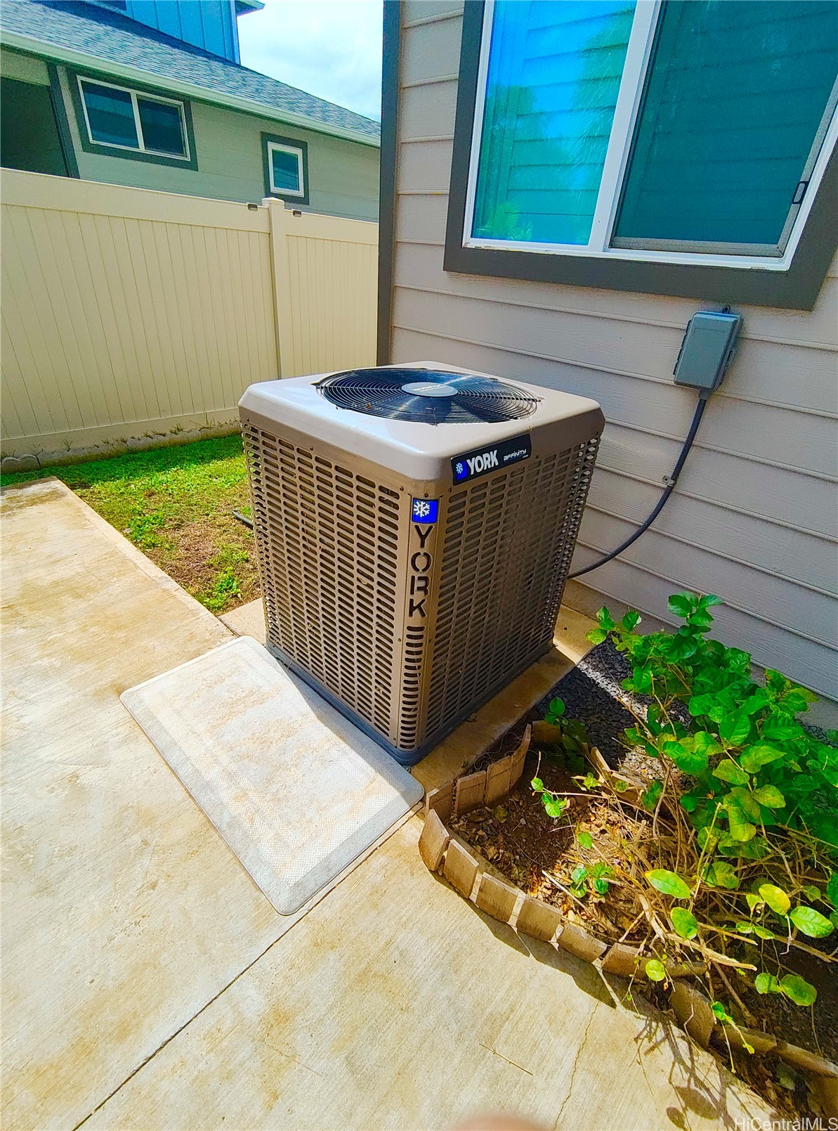 91-1879 Olali Street