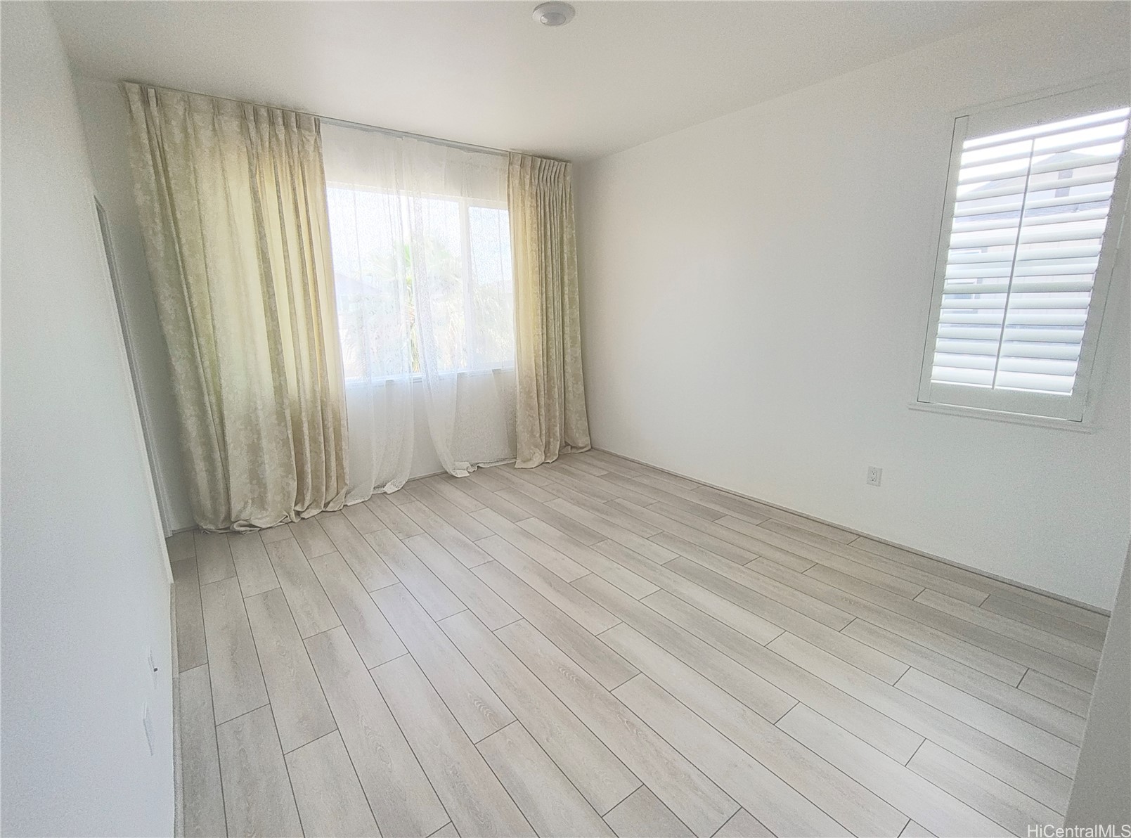 91-1879 Olali Street