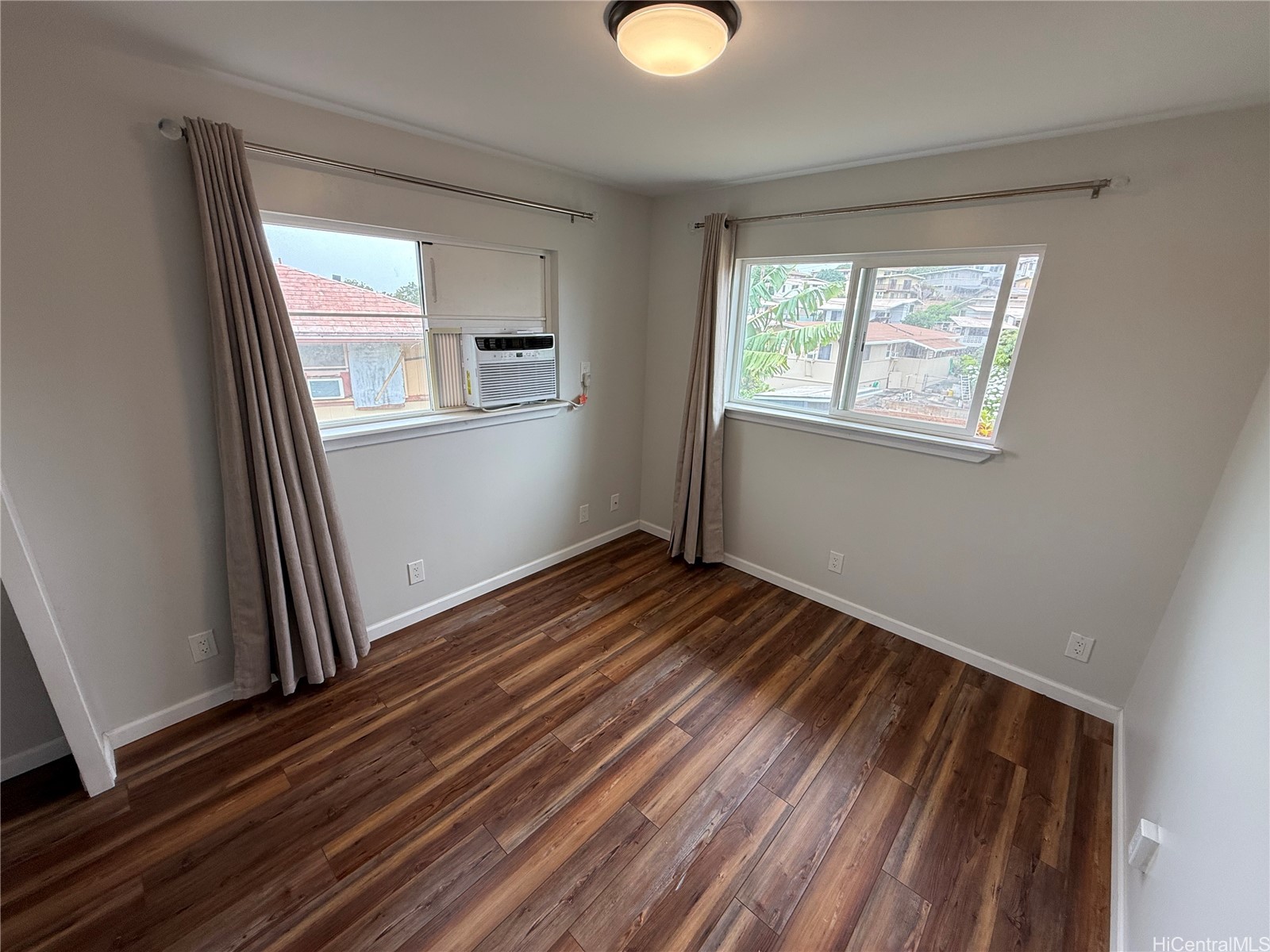 1460 Hoohulu Street